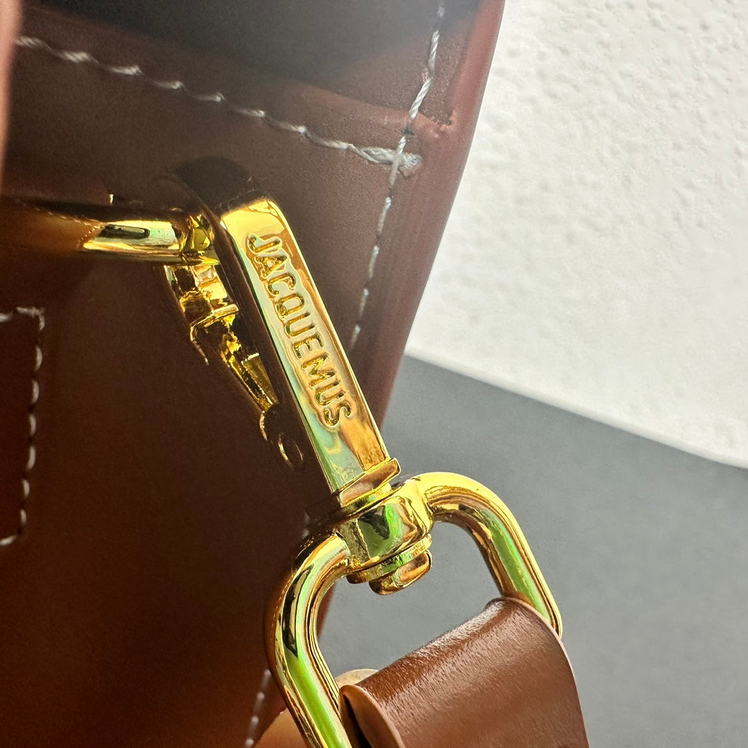 B1P46A135 Popular leather  bags