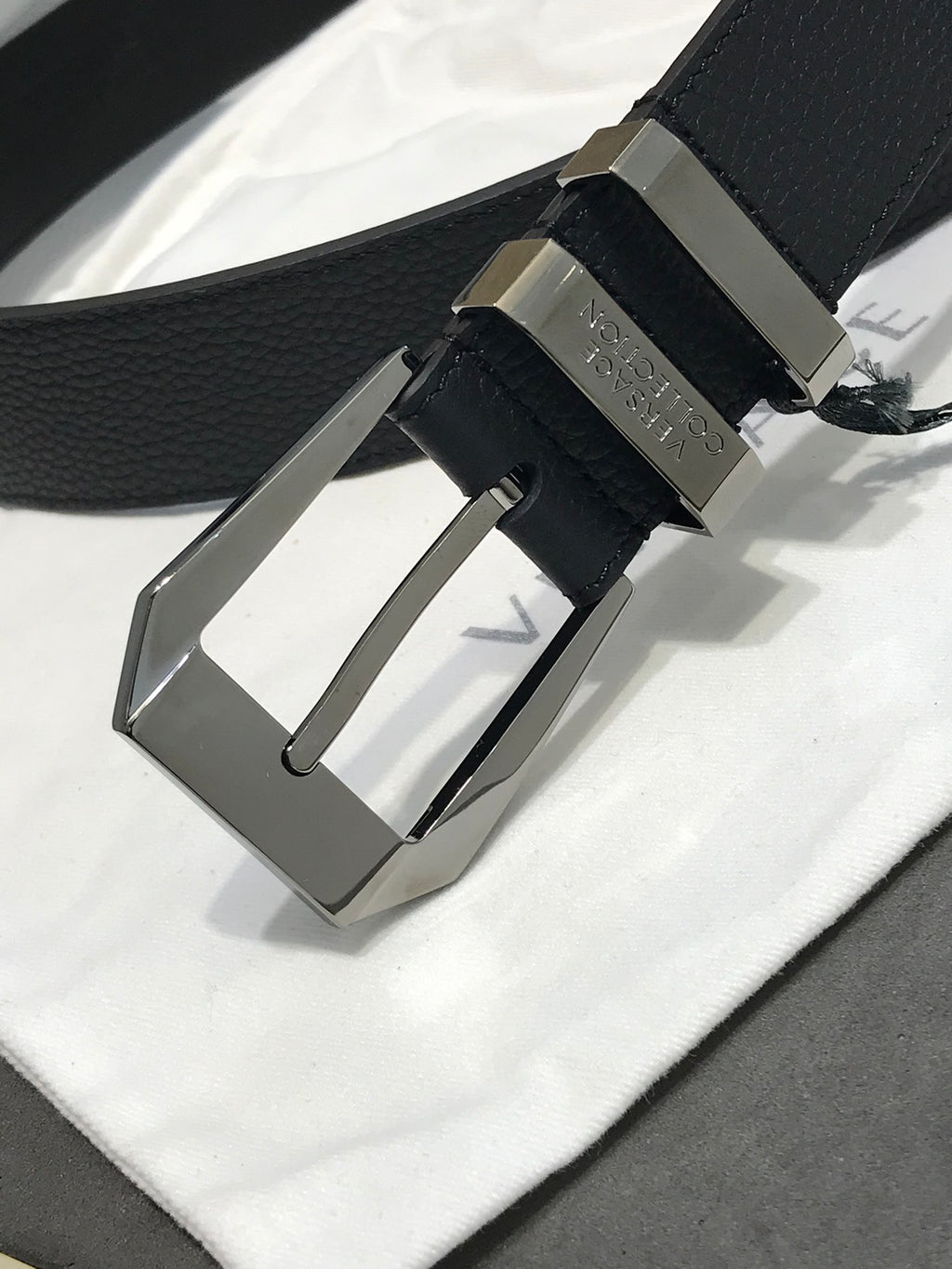 P1Q64V84 Popular  High quality belt With full package