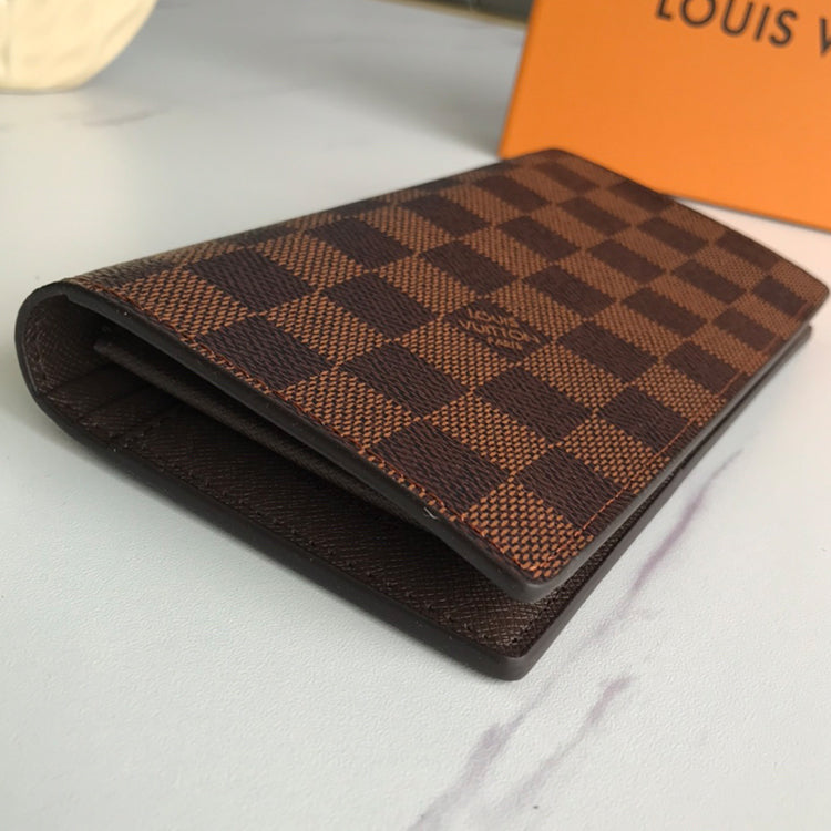 B1X31E2 Popular leather wallets