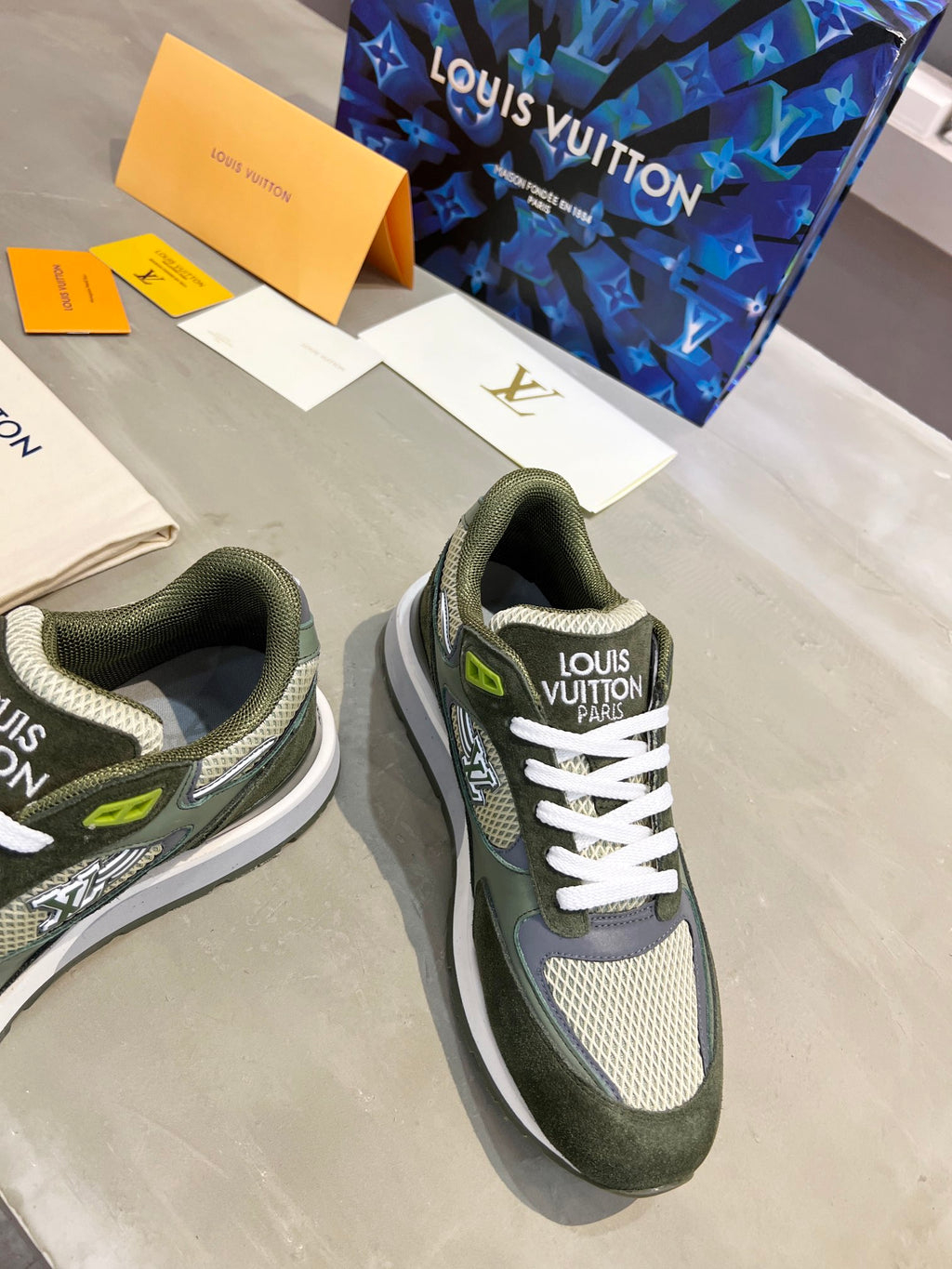 Z2Q105E232 Popular high-quality  Shoes