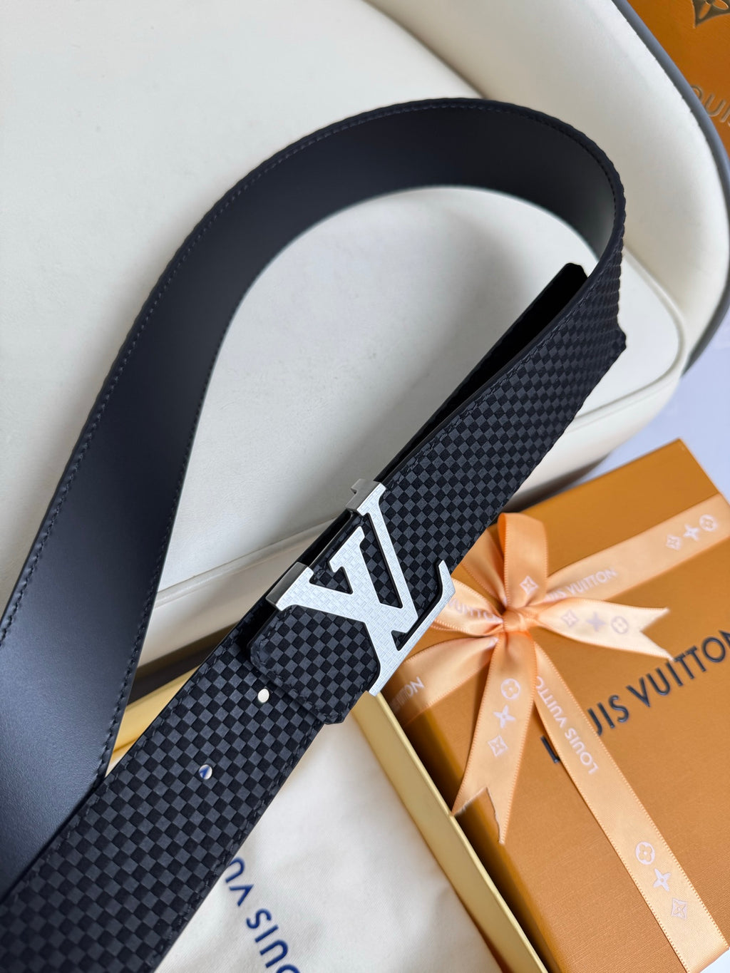 P1Q115E11 Popular High quality belt With full package