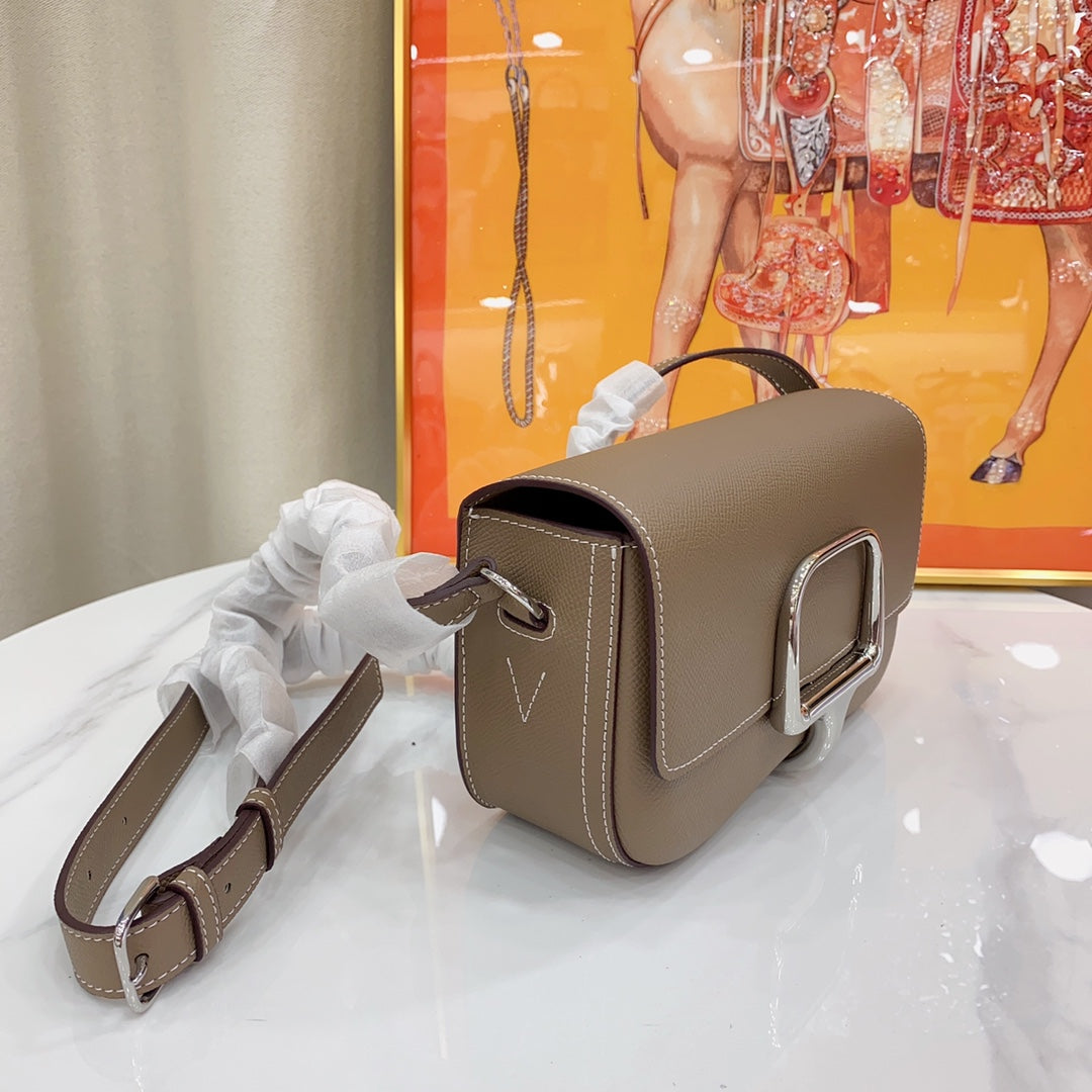 B1N55H9 Popular  leather bag