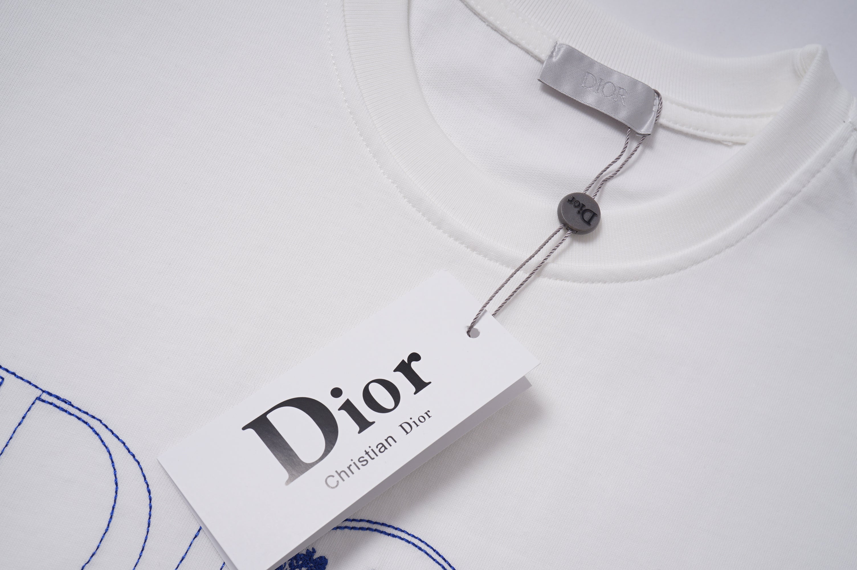 U1N45D2 Popular T-shirt