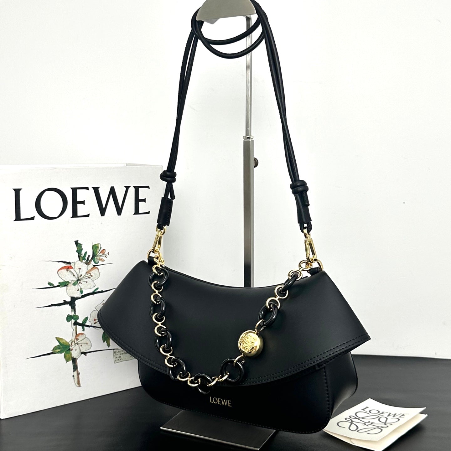 B1R66A11 Popular leather bag