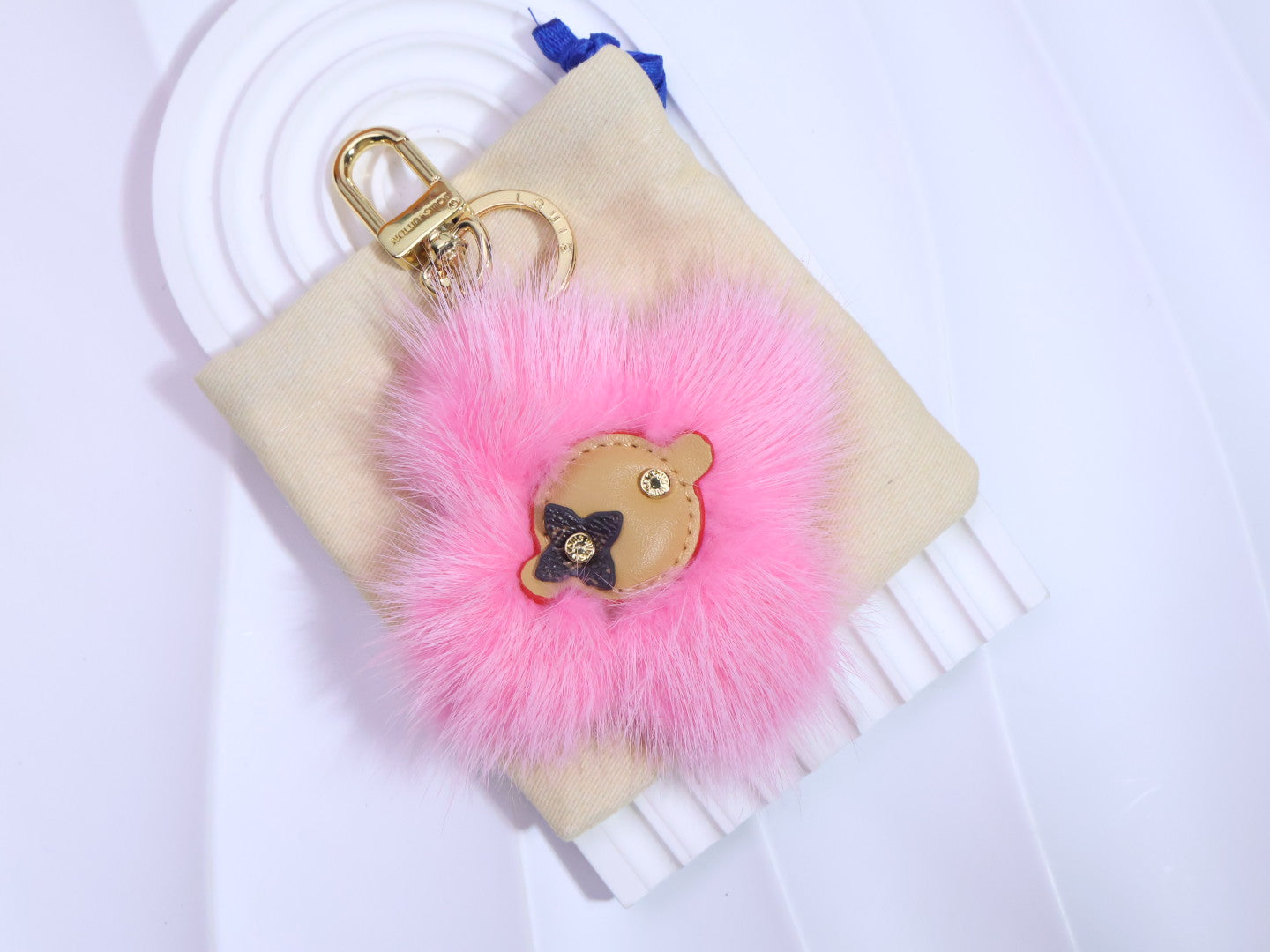 A1Q105E26 Popular bag 's charms accessories