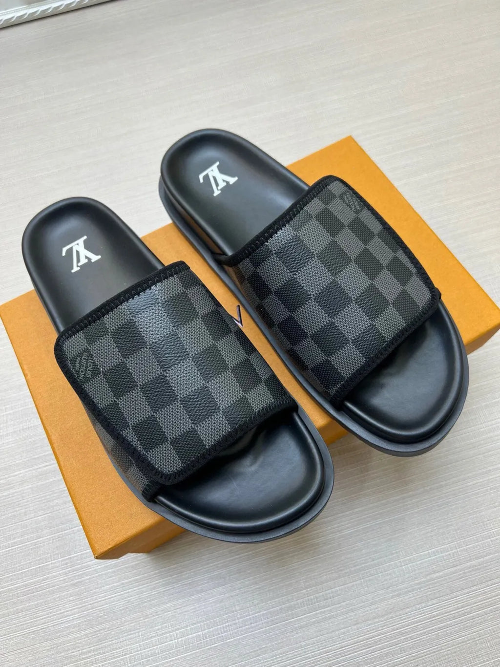 Z5WE245 Popular Slippers