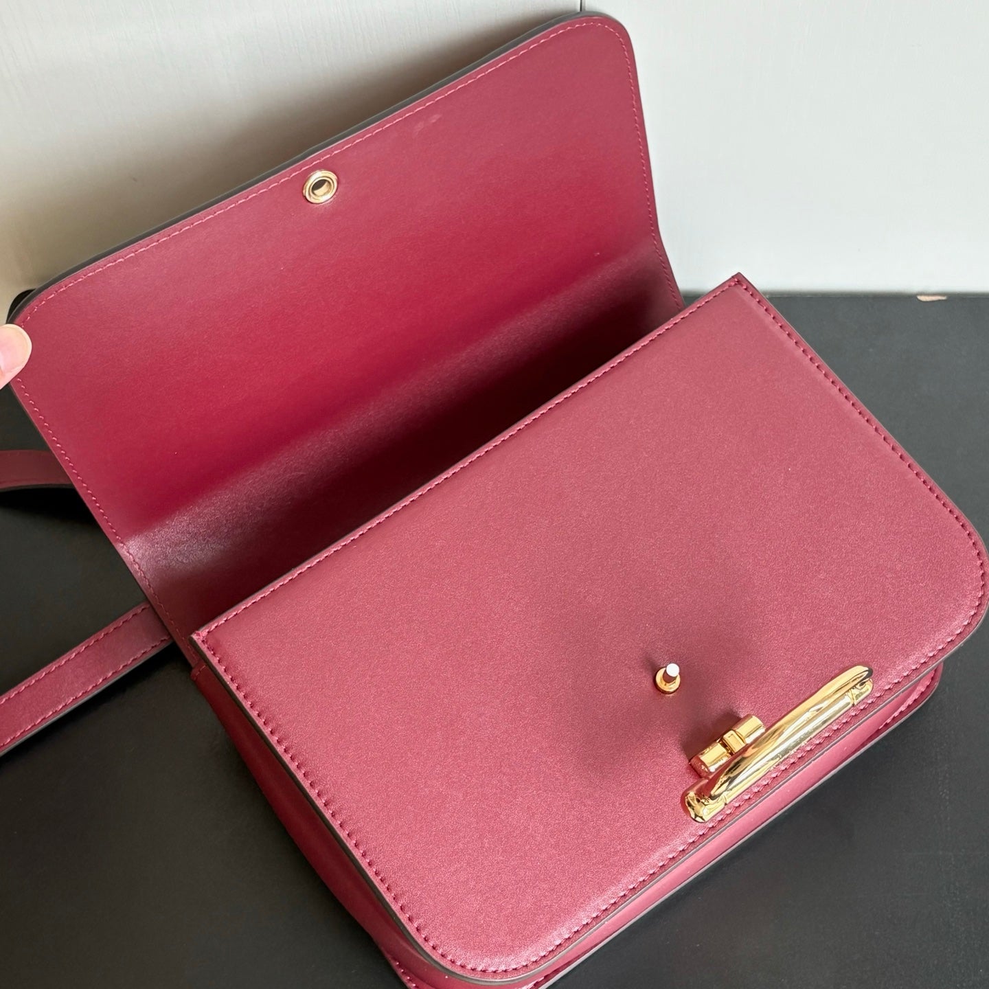B1P36B110 Popular leather bag