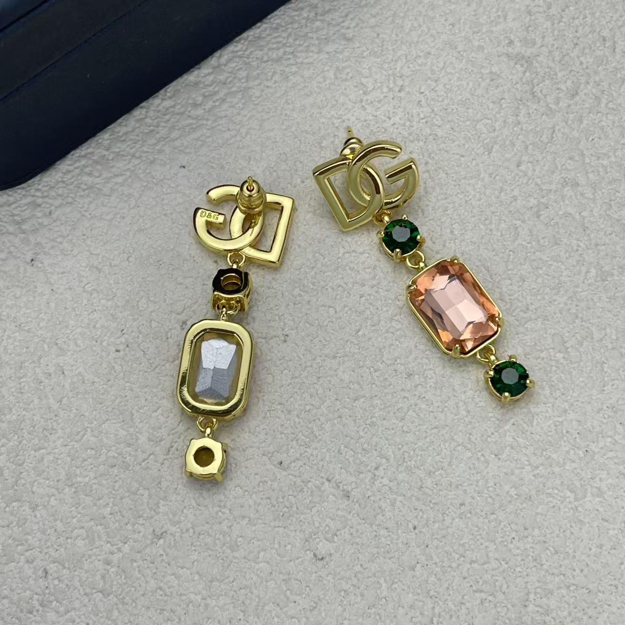 X1Z95A26E Popular Earrings