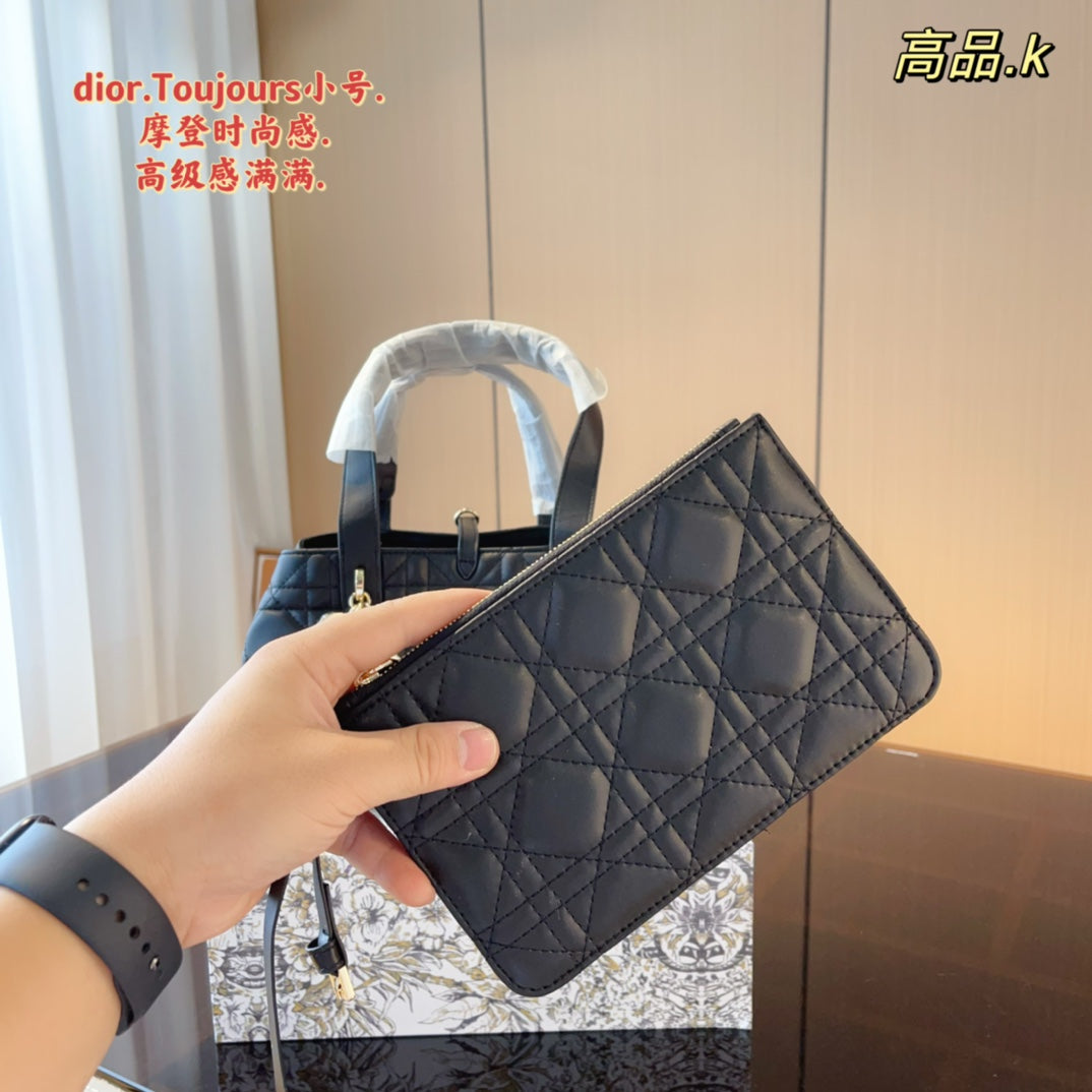 B16X93D107 Popular leather bag 