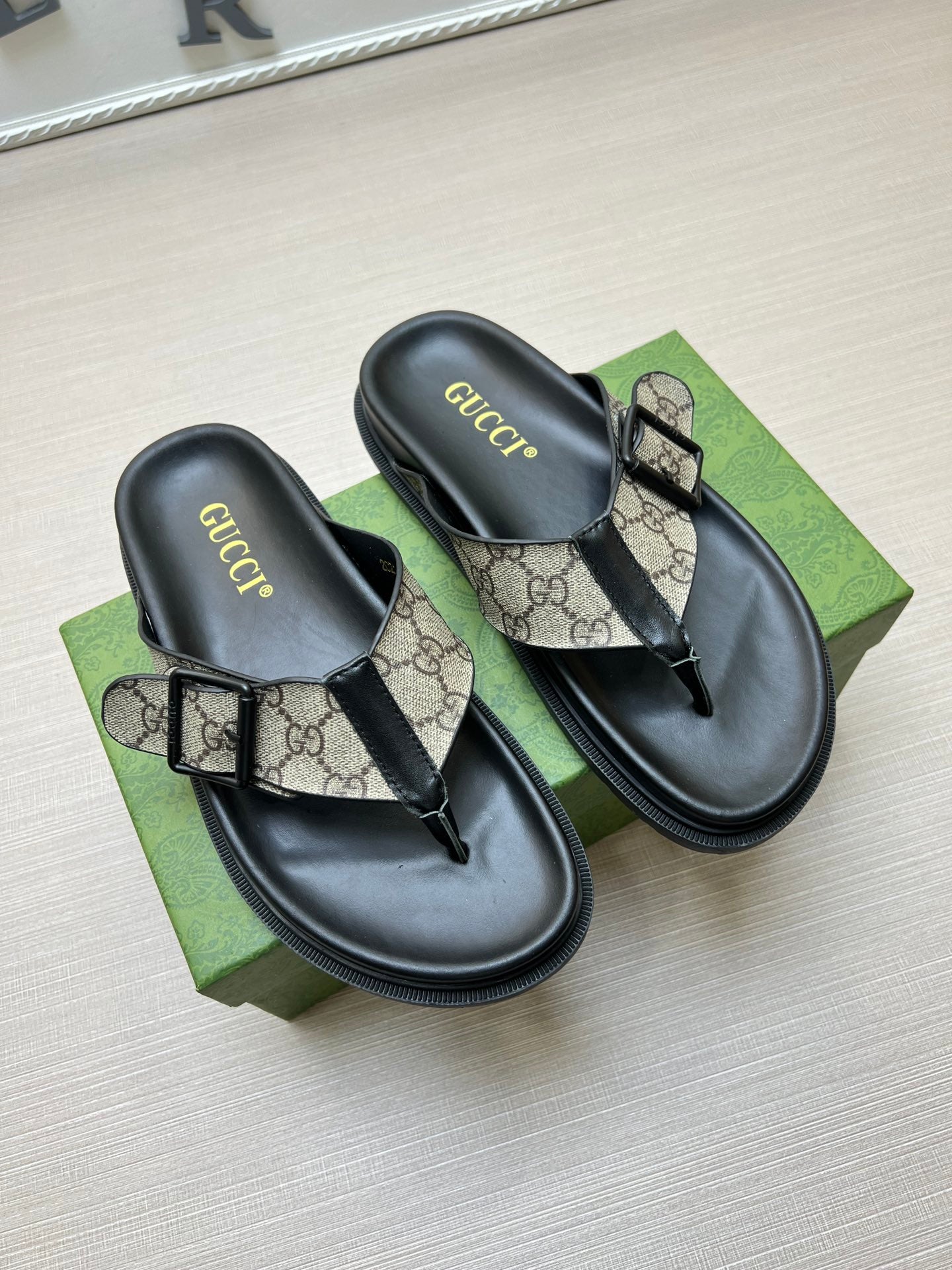 Z5ZB90 Popular slippers