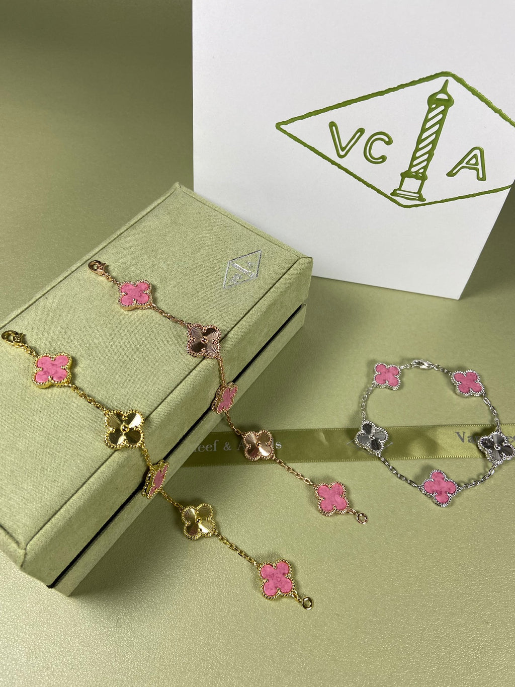 X5X94VA181K  Popular bracelets  5 flowers normal size1.5cm flower