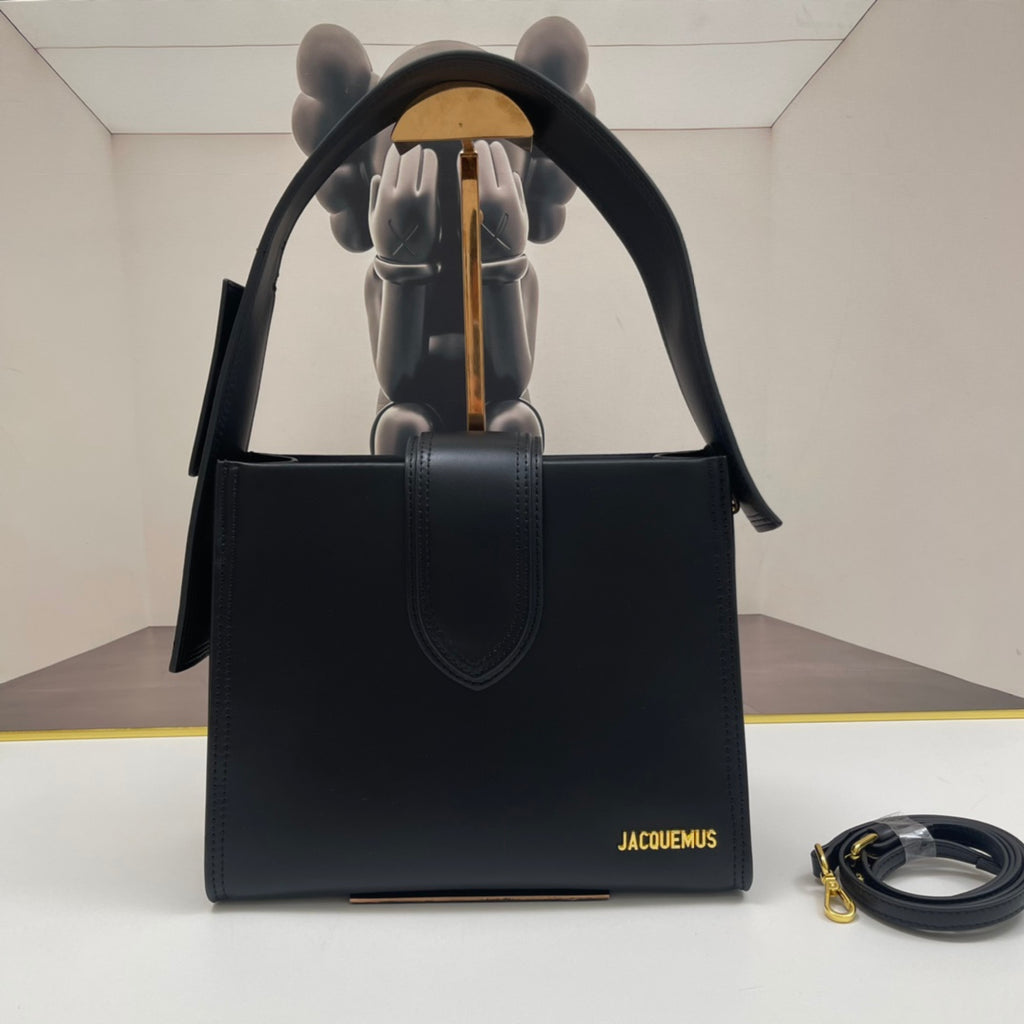 B1P36A25 Popular leather bag