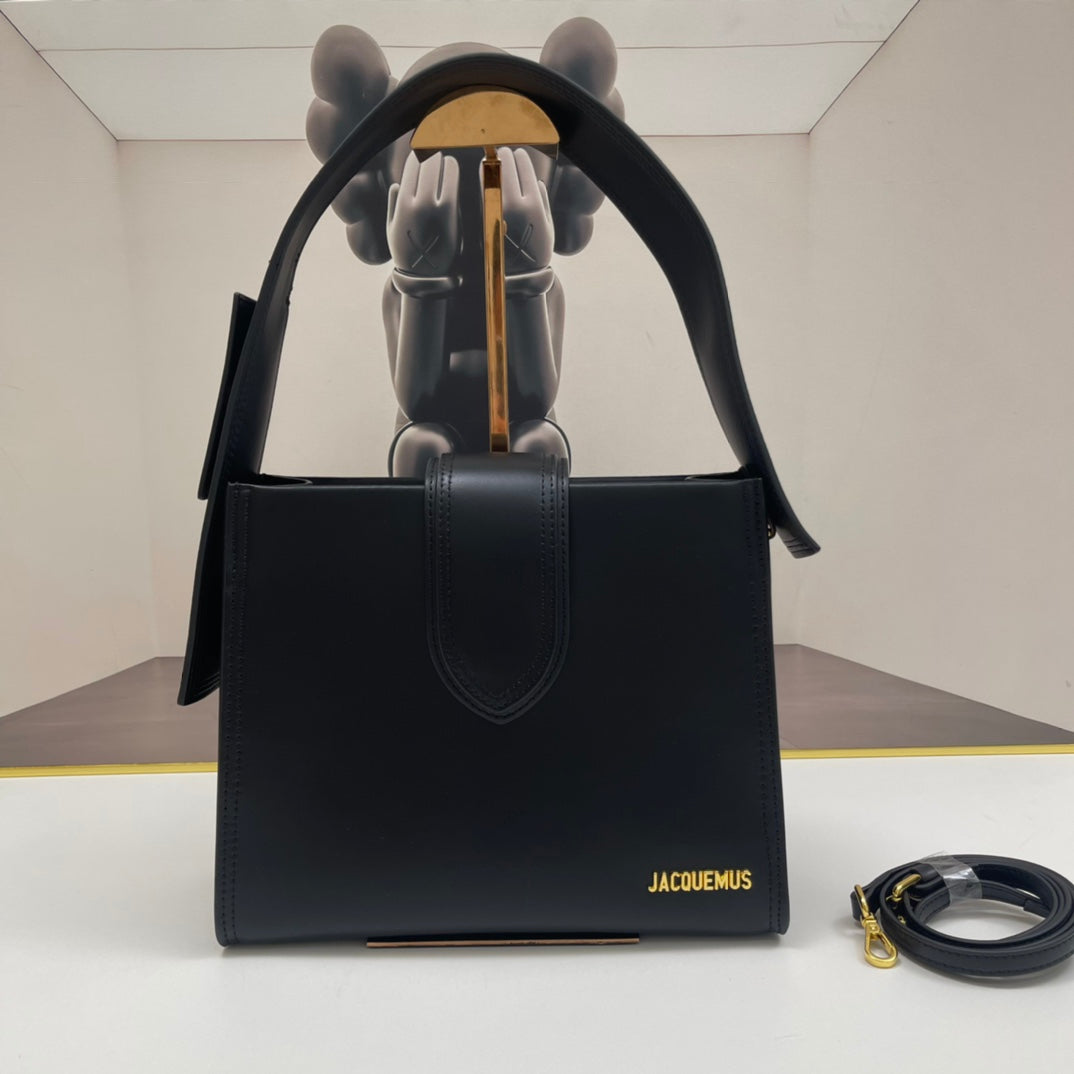 B1P36A33 Popular leather bag