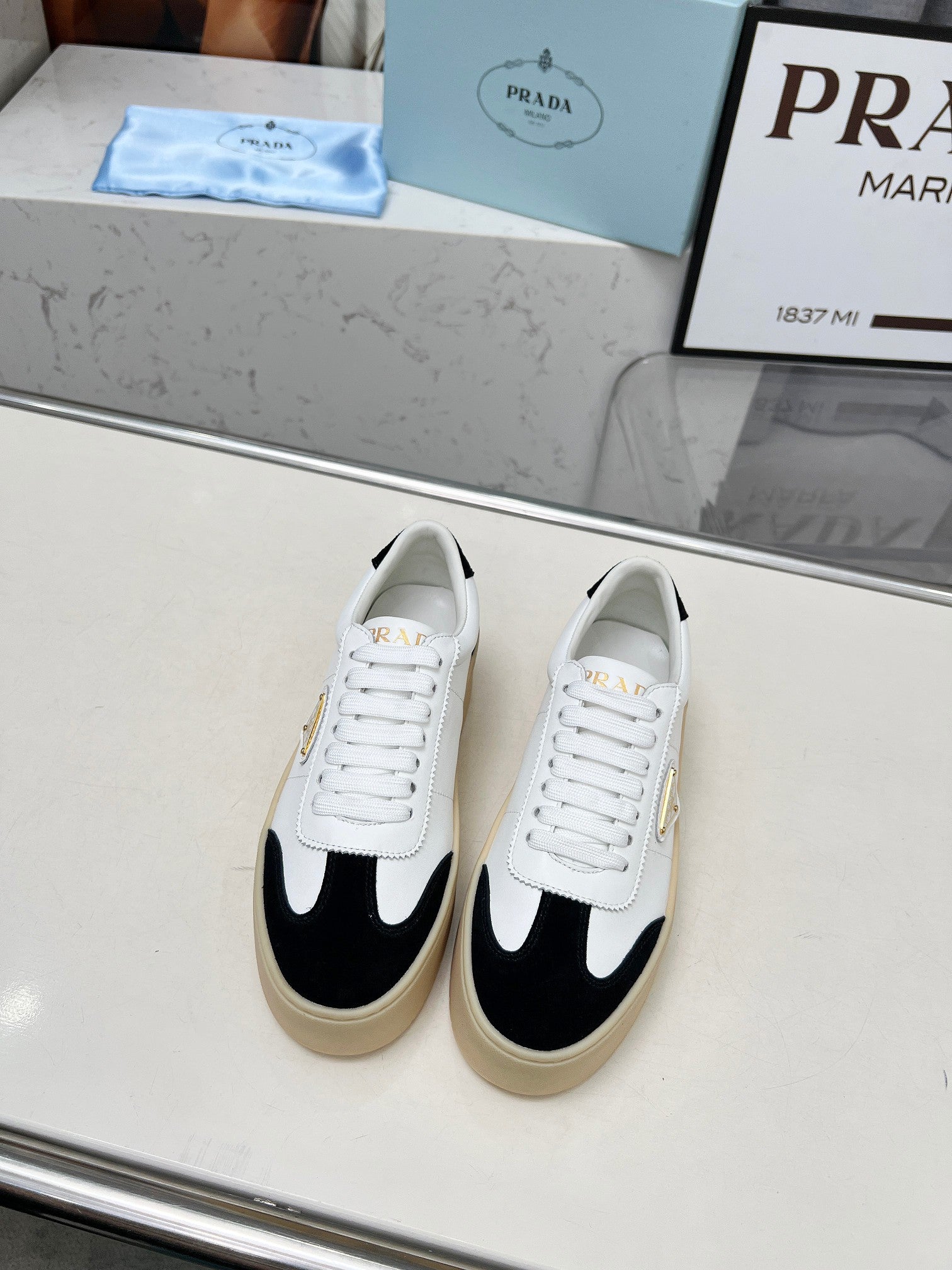 Z2Q95P110 Popular high-quality  shoes