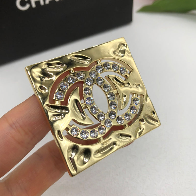 X1Z94C885    Popular Brooch