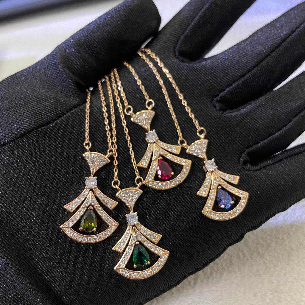 X1Q85S415X Popular Necklaces