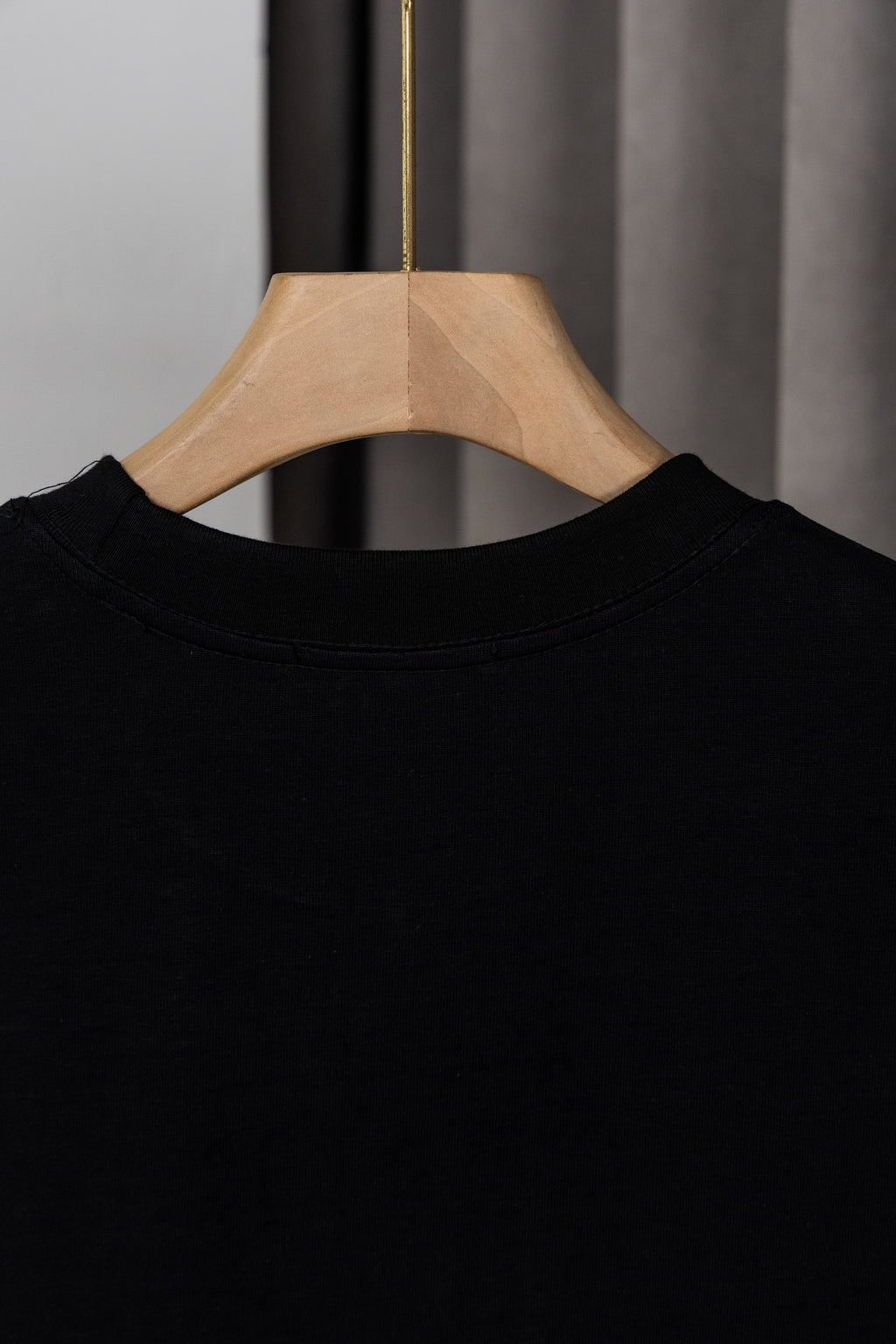 U1P36B130 Popular T-shirts