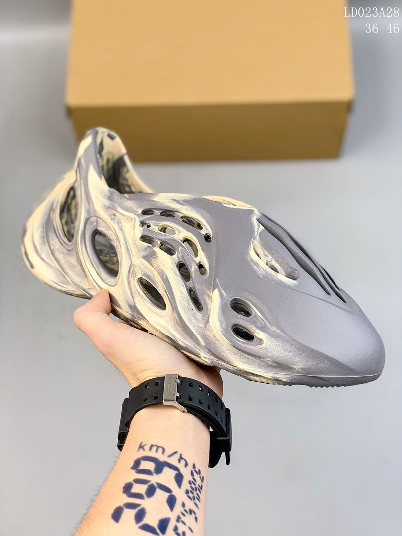 Z4A85  Popular shoes