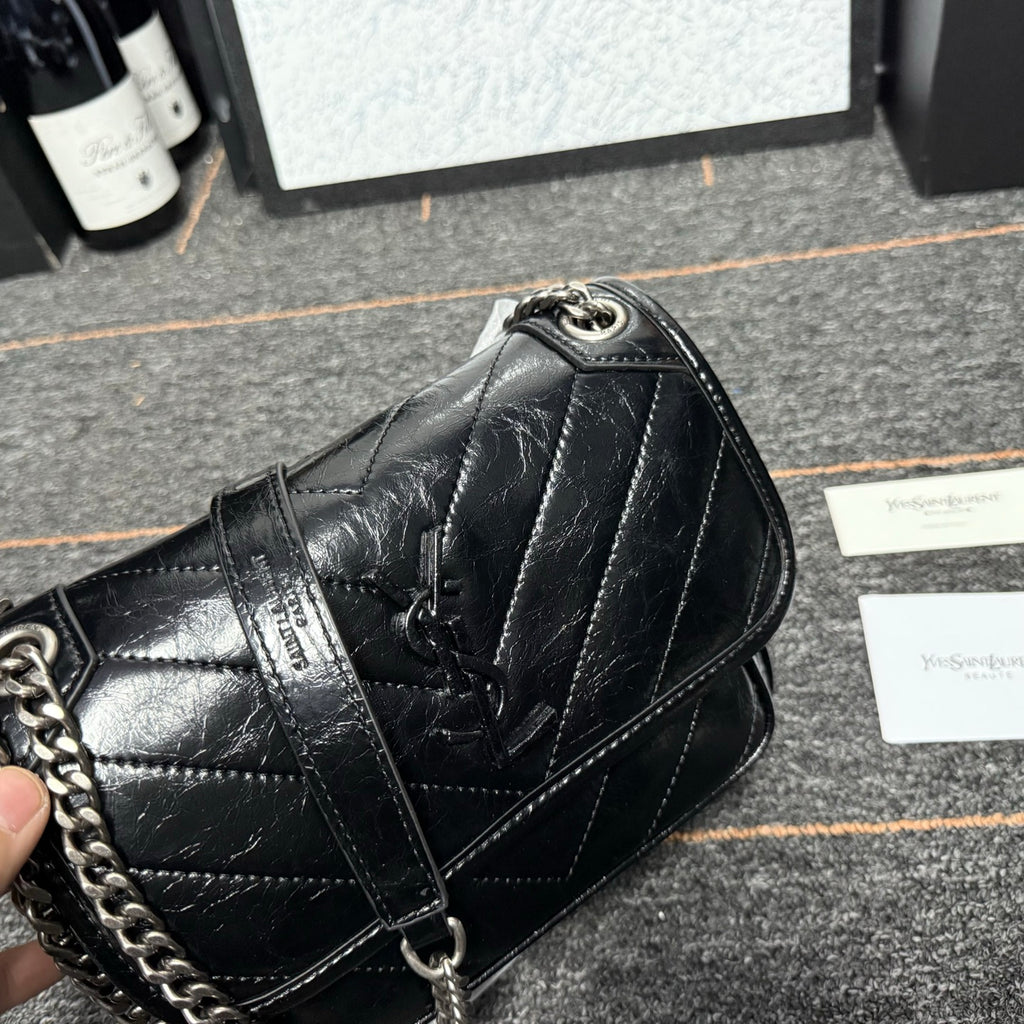 B1R76SL17 Popular leather bag