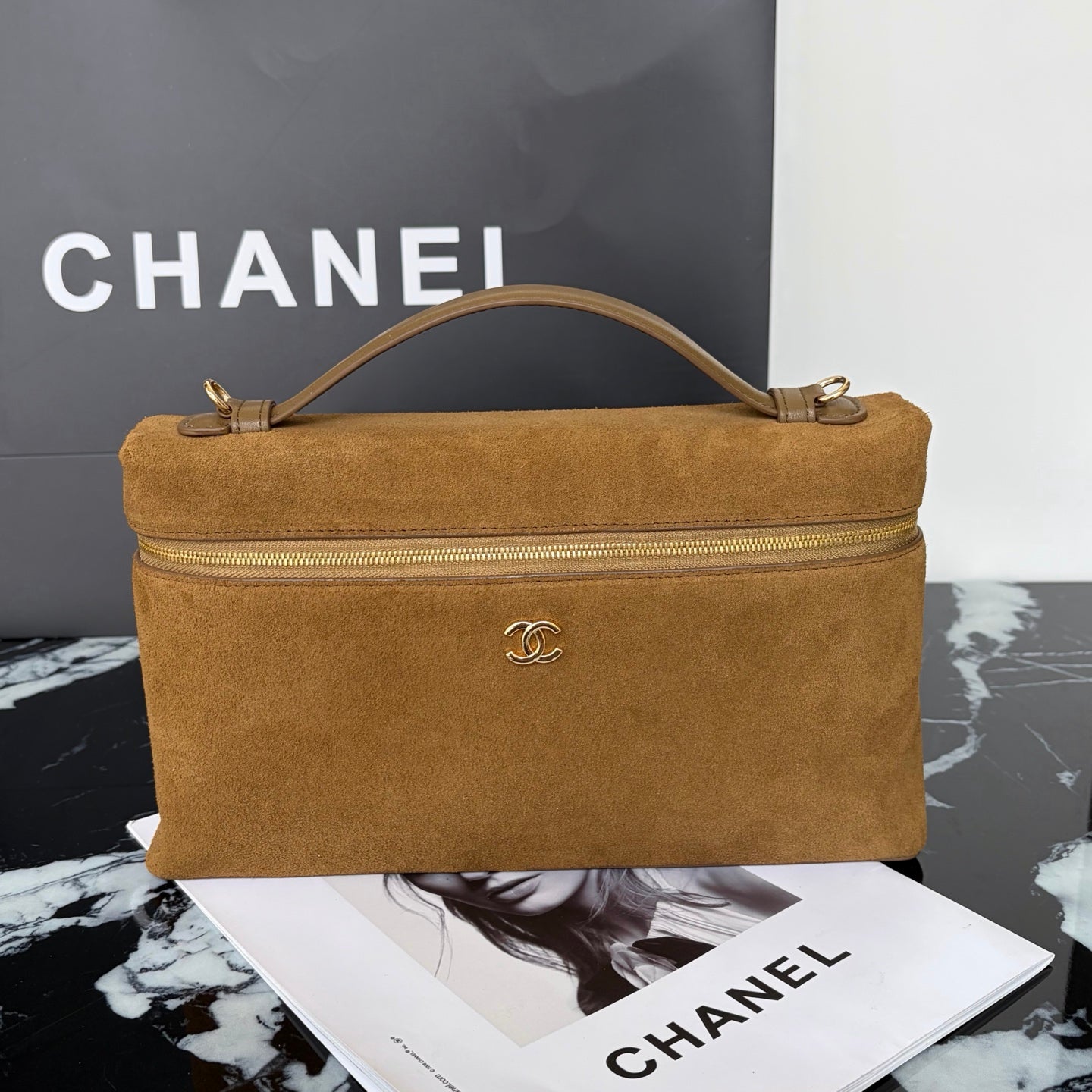 B1R76C31 Popular leather bag