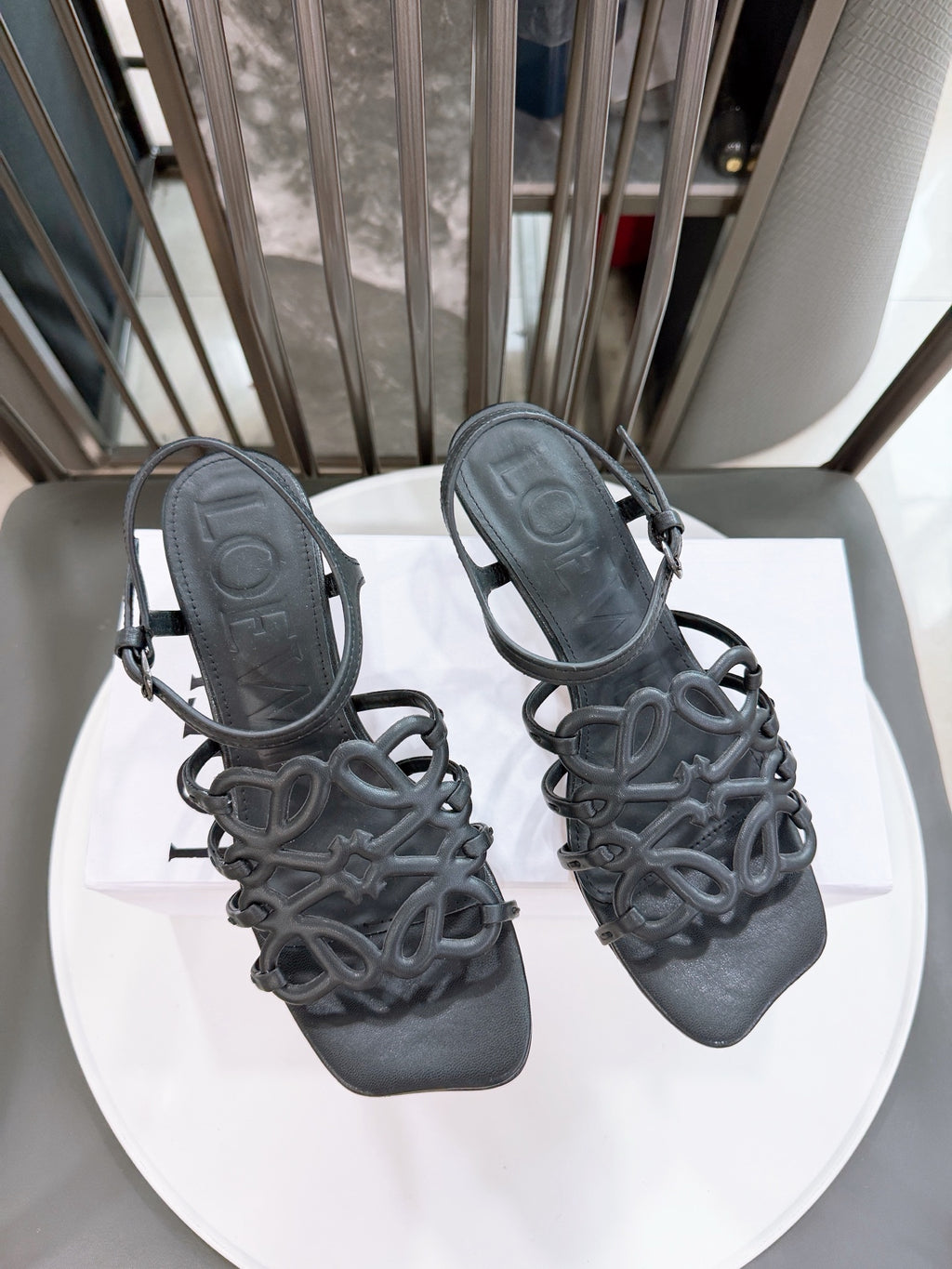 Z2R76A12 Popular high-quality  leather shoes