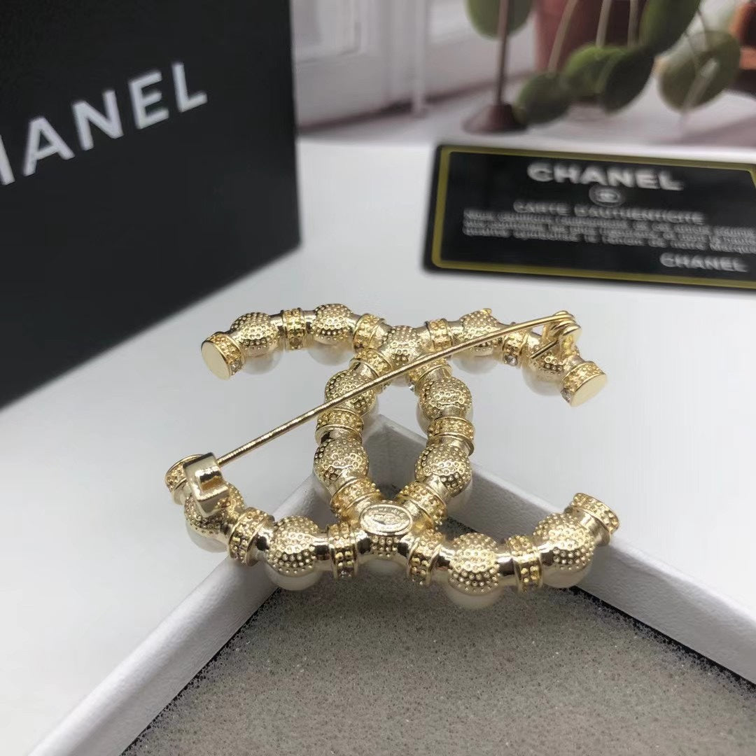 X14C865 Popular Brooch
