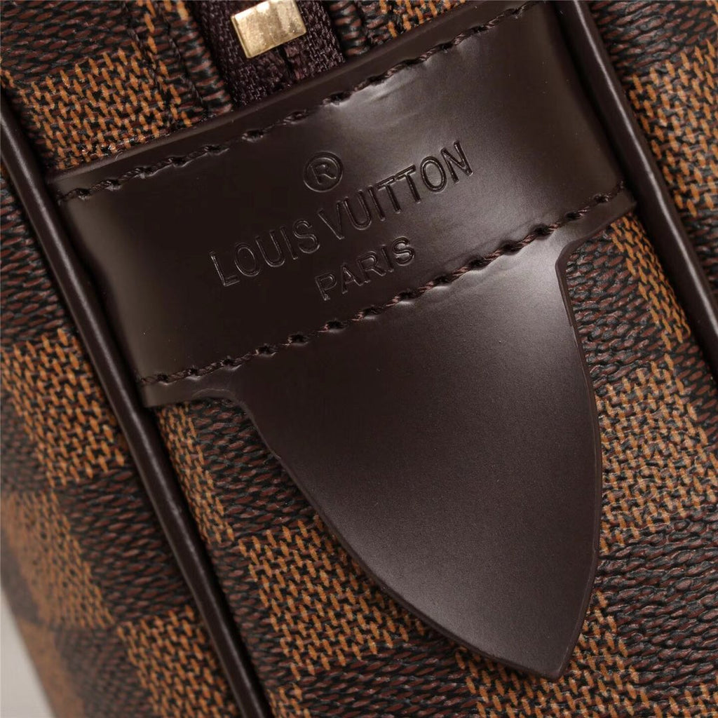 B1N67E14 Popular leather bag