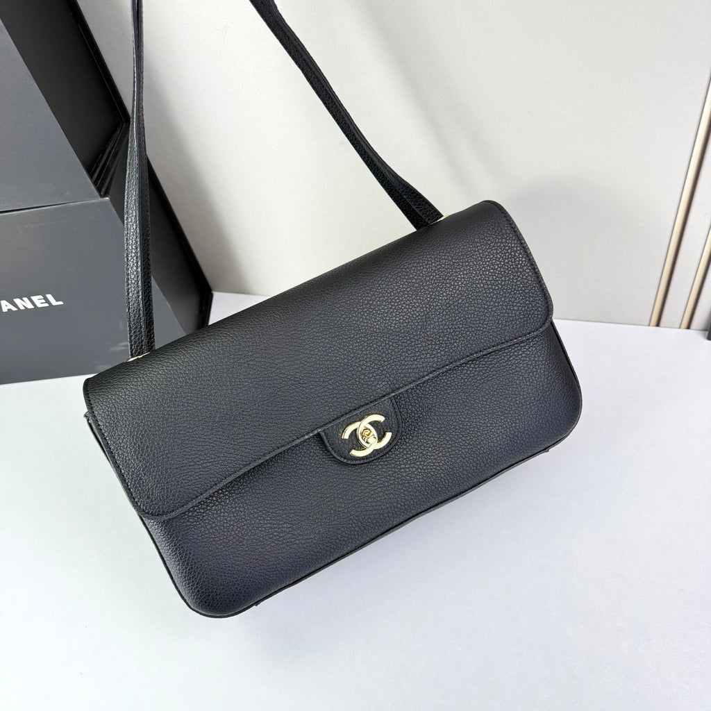 B1R76C35 Popular leather bag