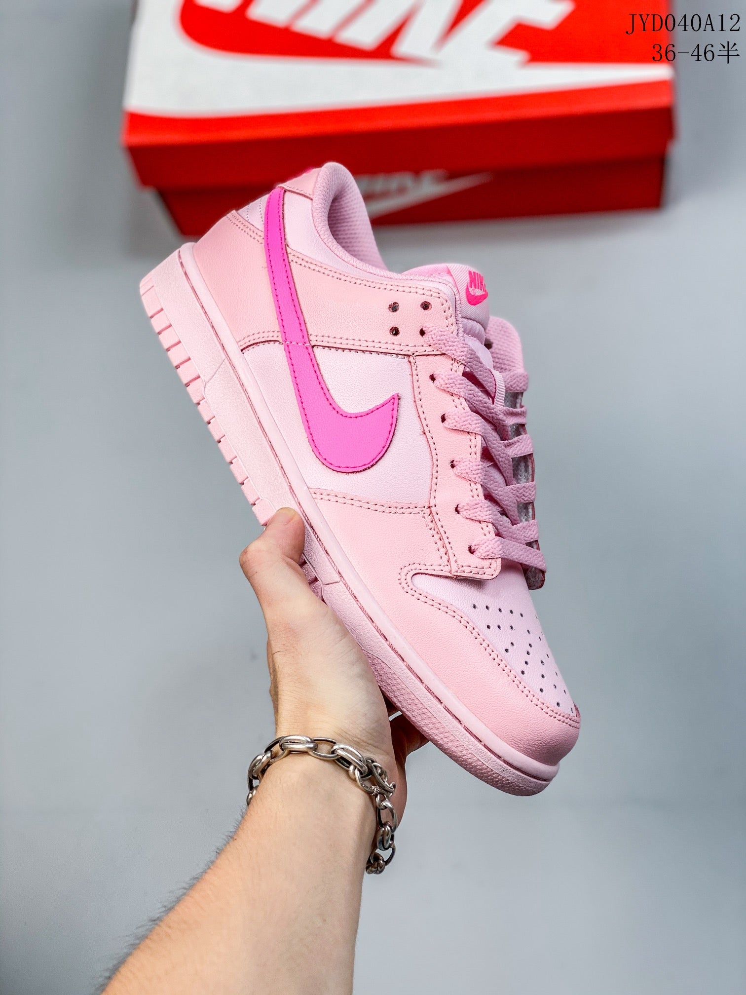 Z4XN188 Popular Sneakers