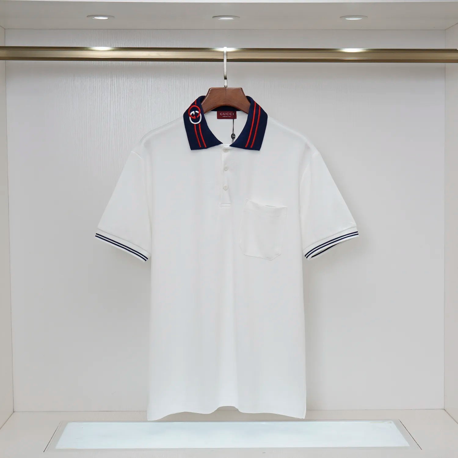 U1P36B74 Popular T-shirts