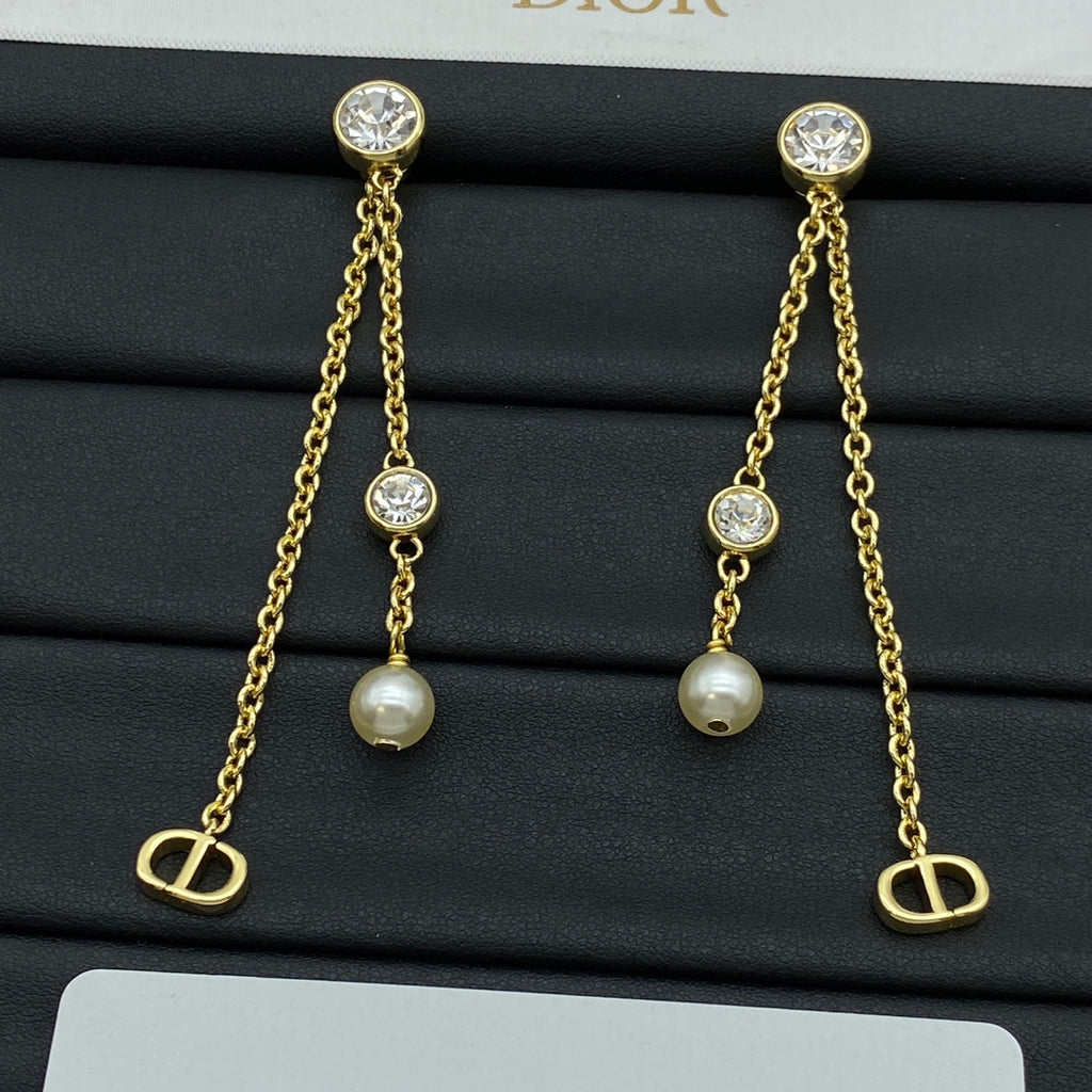 X1Z94D1076E Popular Earrings