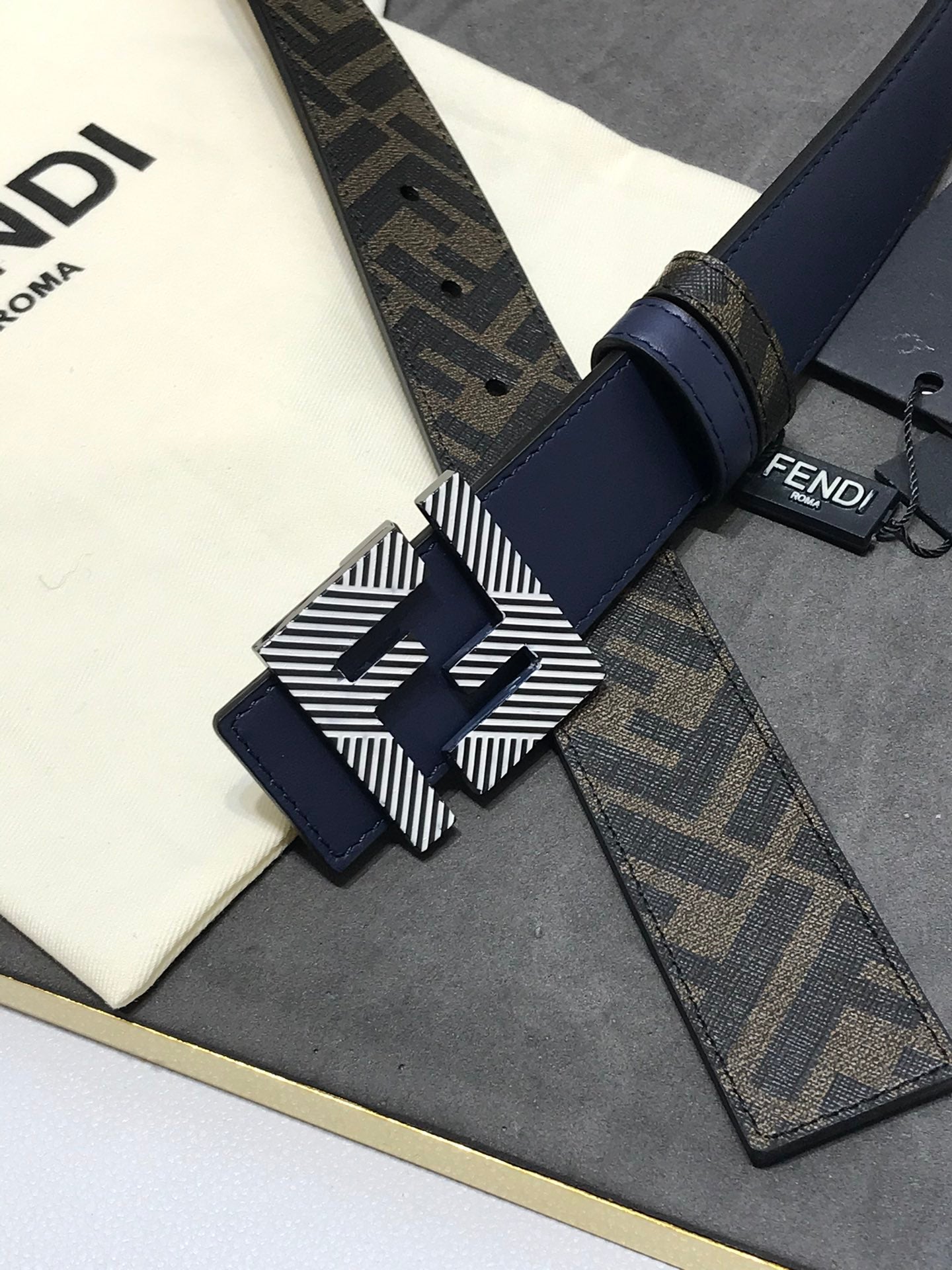 P1Q64F77 Popular   High quality belt With full package