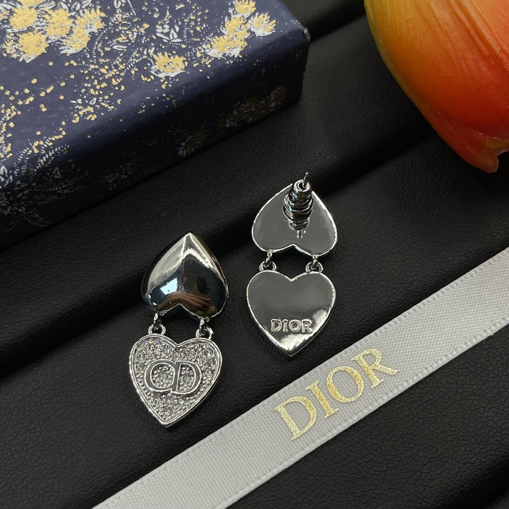 X1Z94D773E Popular Earrings