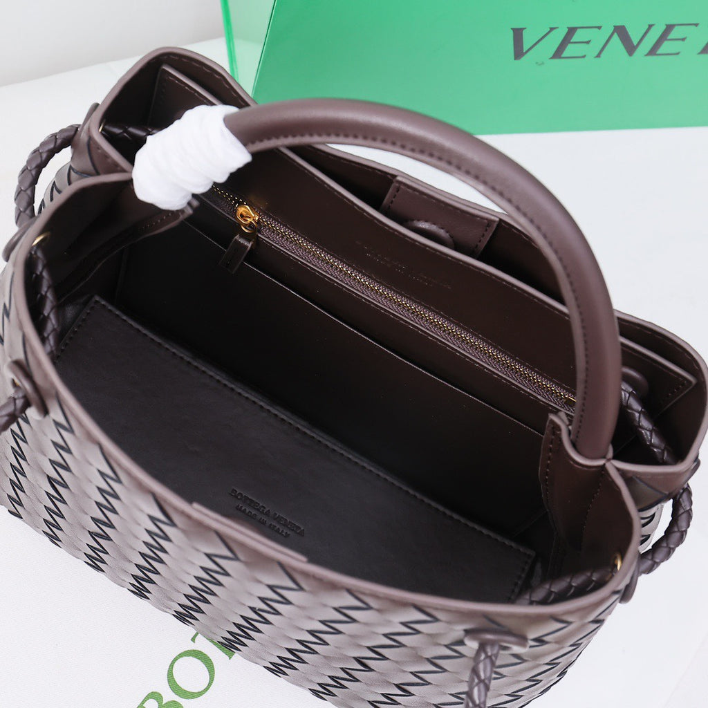 B1X104A80 Popular  leather bag