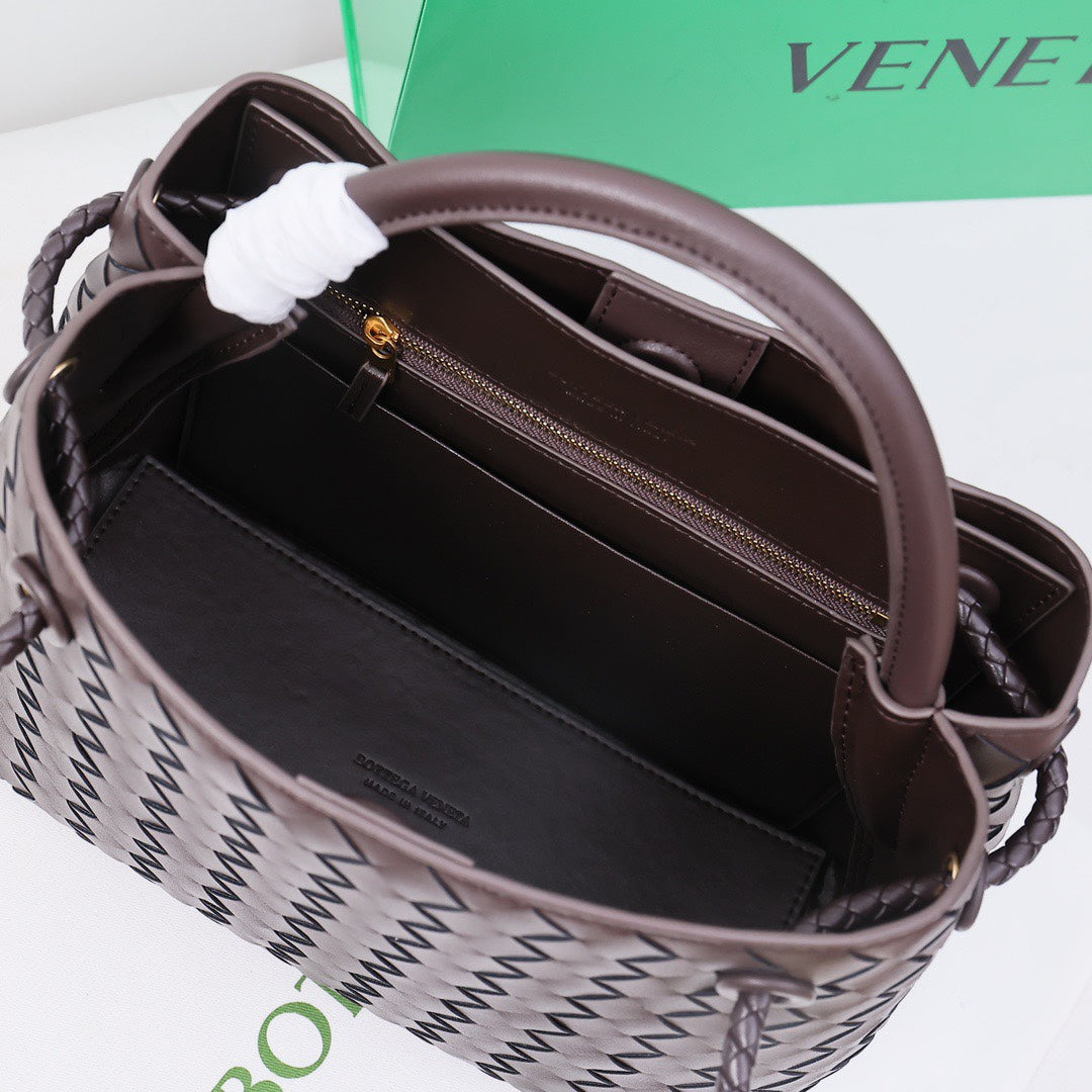 B1X104A80 Popular  leather bag