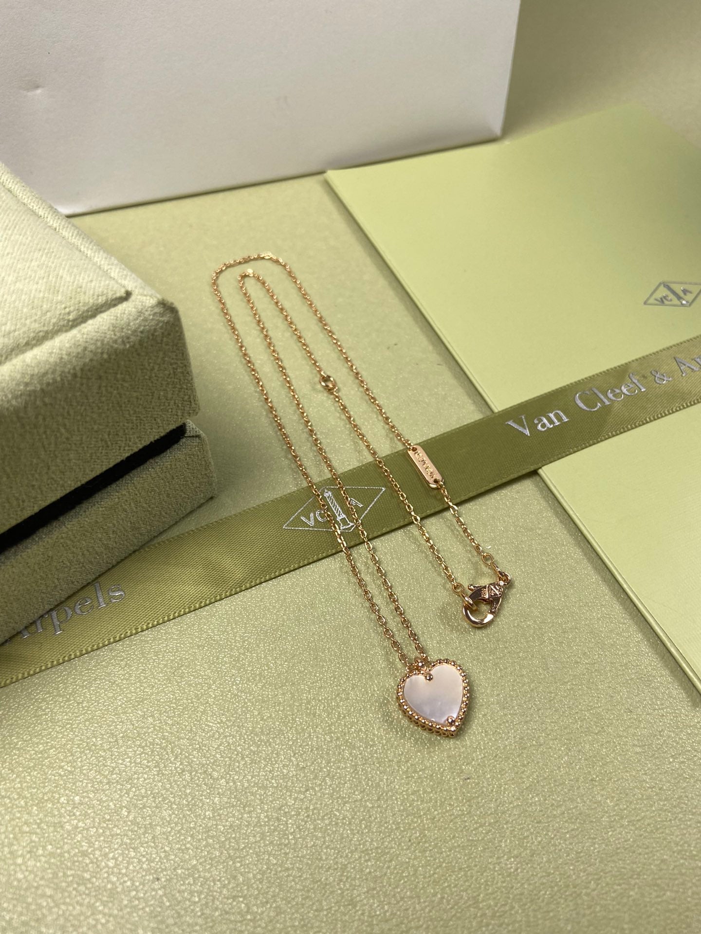 X5X94VA191K  Popular     high quality bracelets,necklaces