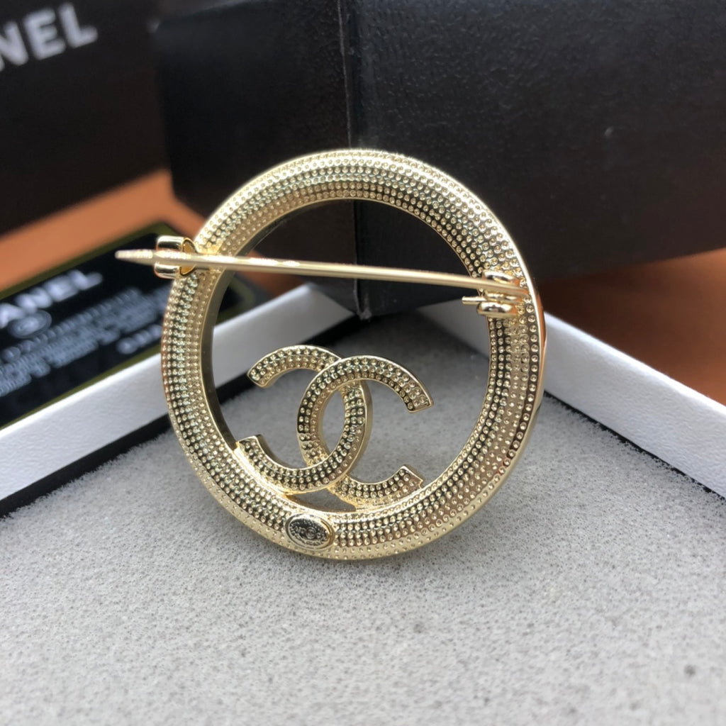 X14C853  Popular Brooch