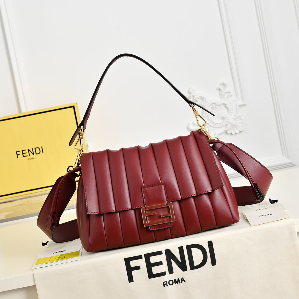 B1P36F106 Popular leather bag