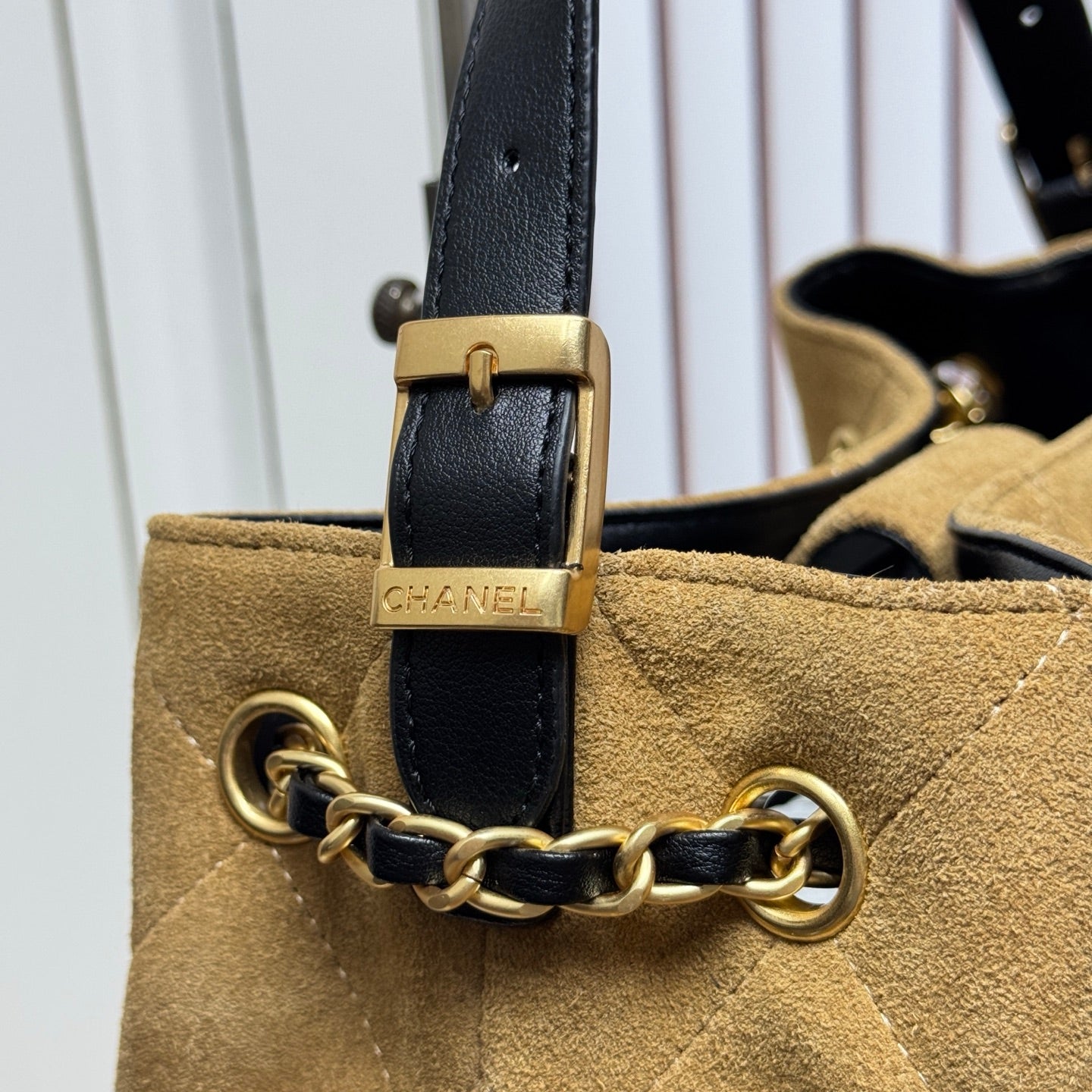 B1P46C19 Popular leather bag
