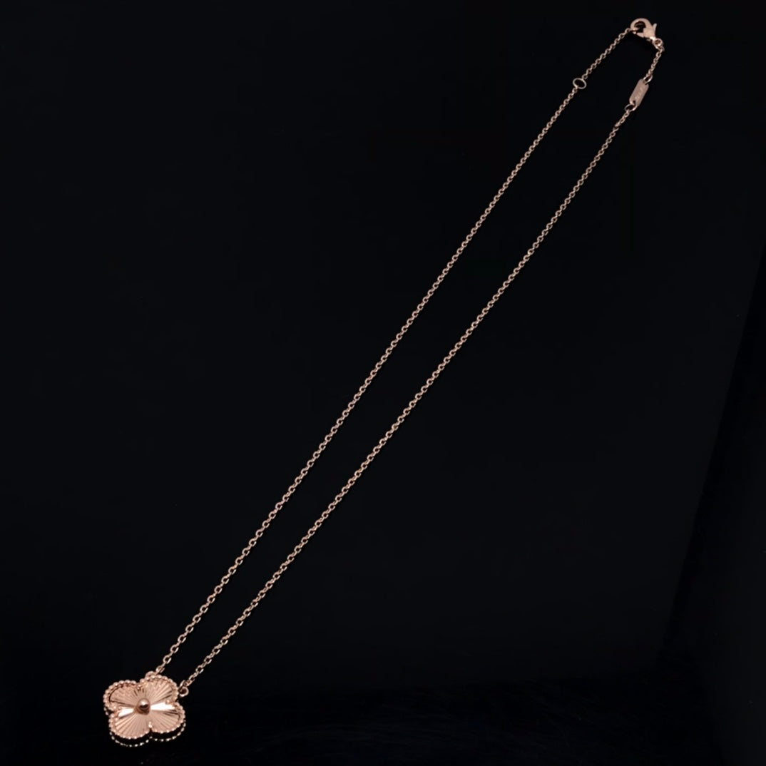 X5X63VA202X Popular rings,earrings, bracelets,necklaces