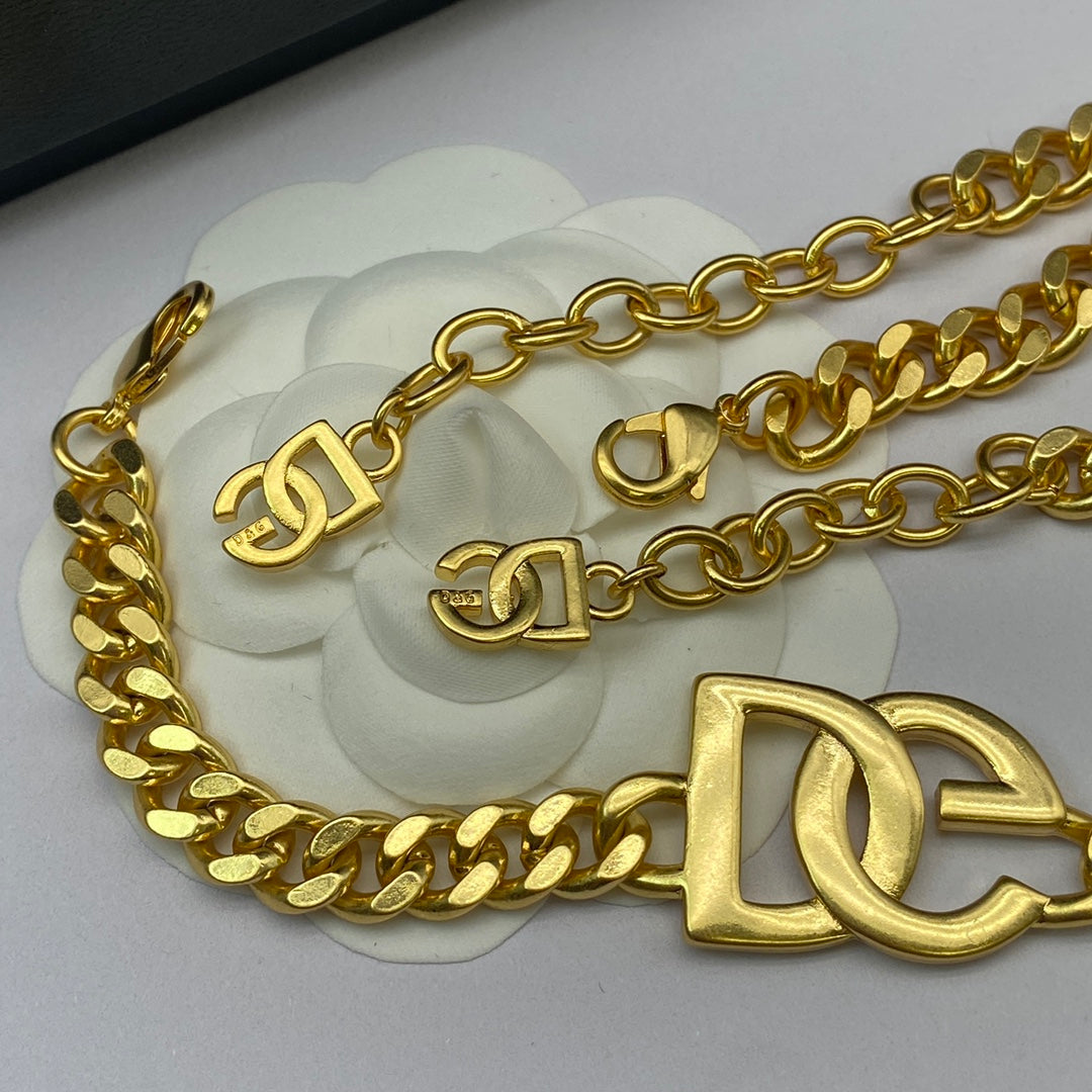 X1N45A5X Popular  Bracelets .Necklaces