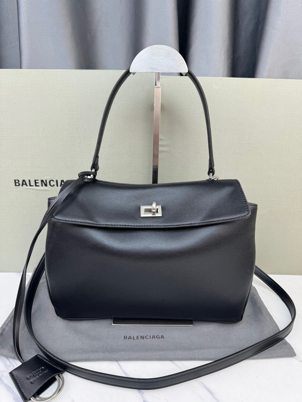B1X15J4 Popular  leather bag