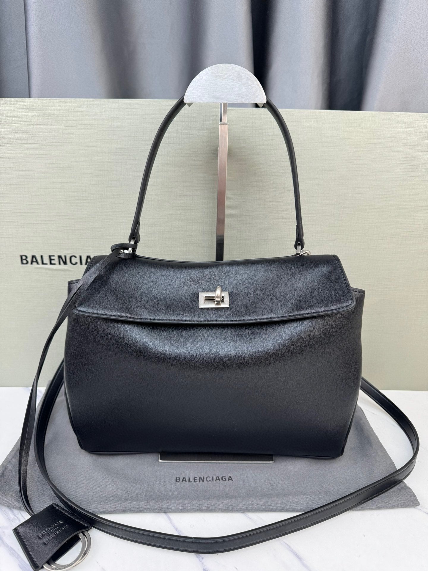 B1X15J4 Popular  leather bag