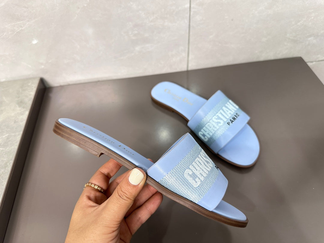 Z1ZD32 Popular slippers