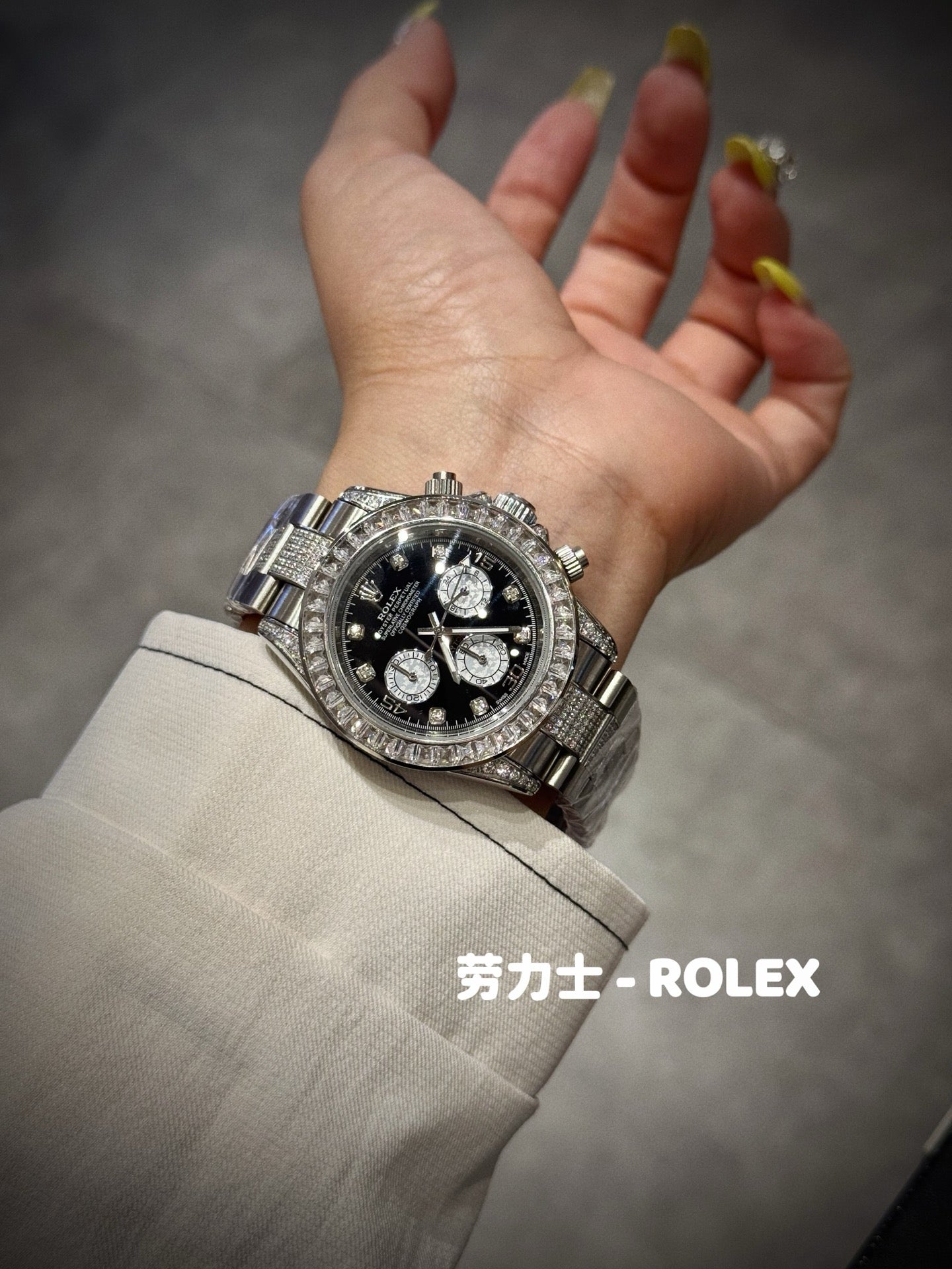 L1R46L124 Popular watches