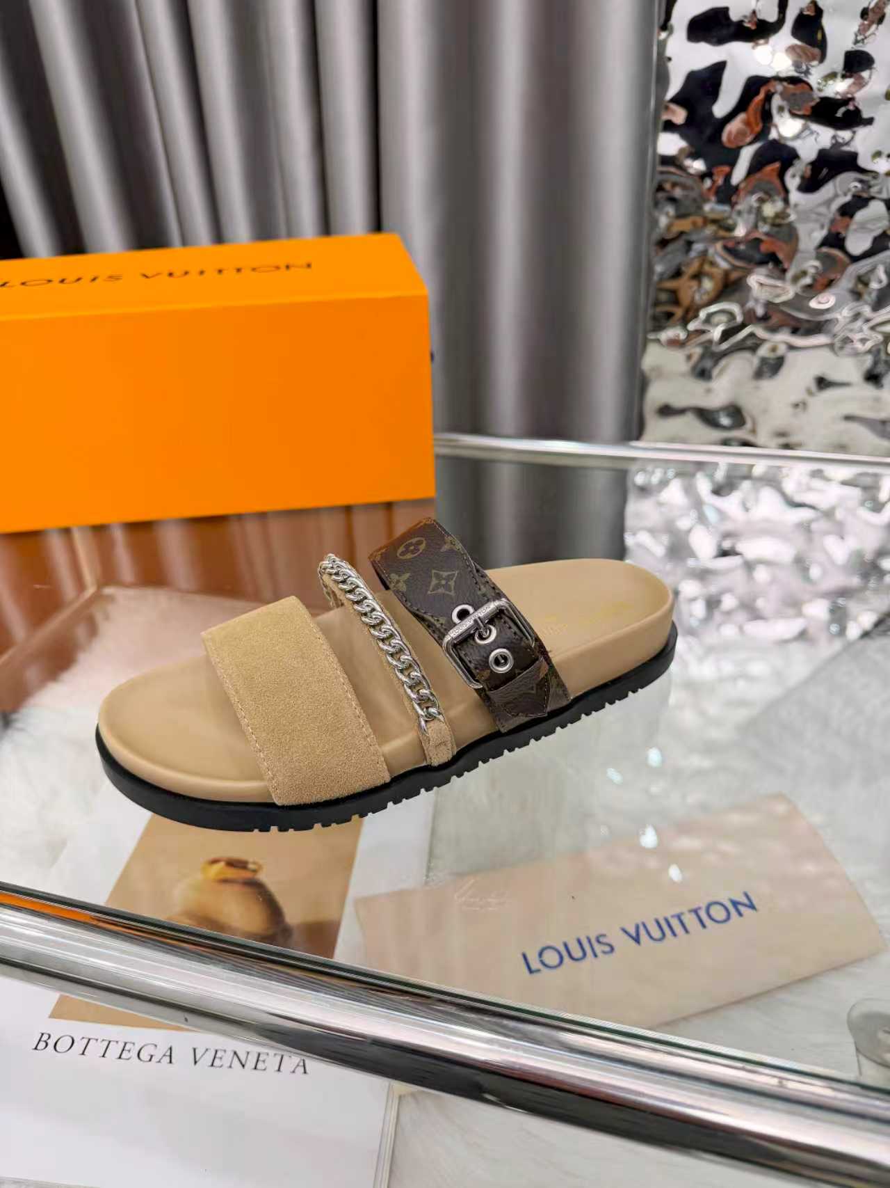 Z2N46E14 Popular high-quality Shoes
