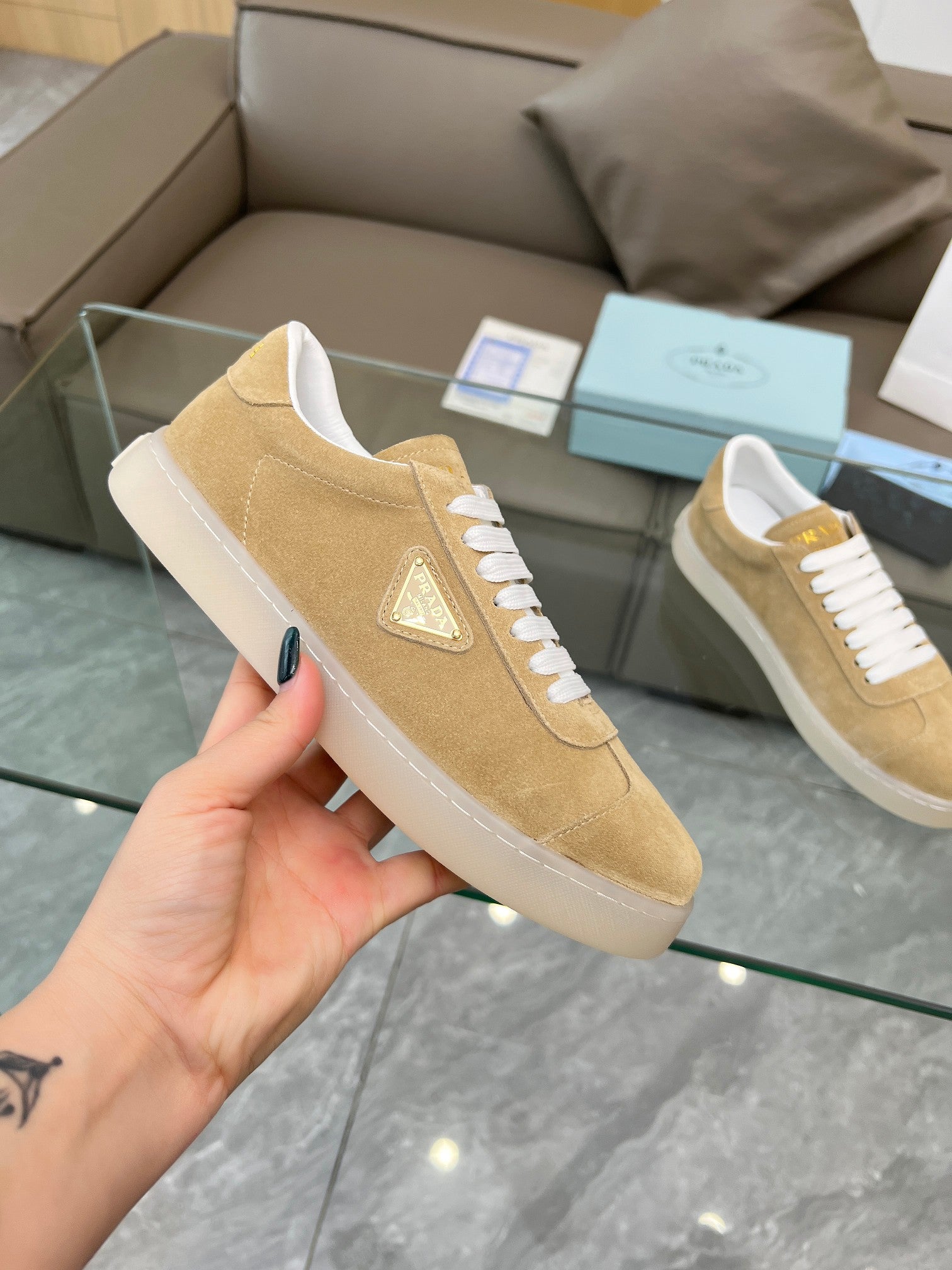 Z2Q95P95 Popular high-quality shoes
