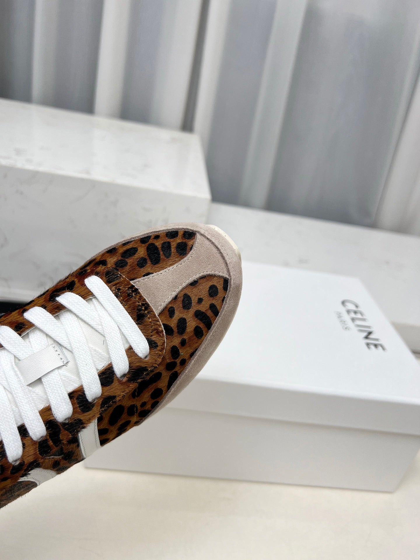 Z2Q105N270 Popular high-quality Shoes