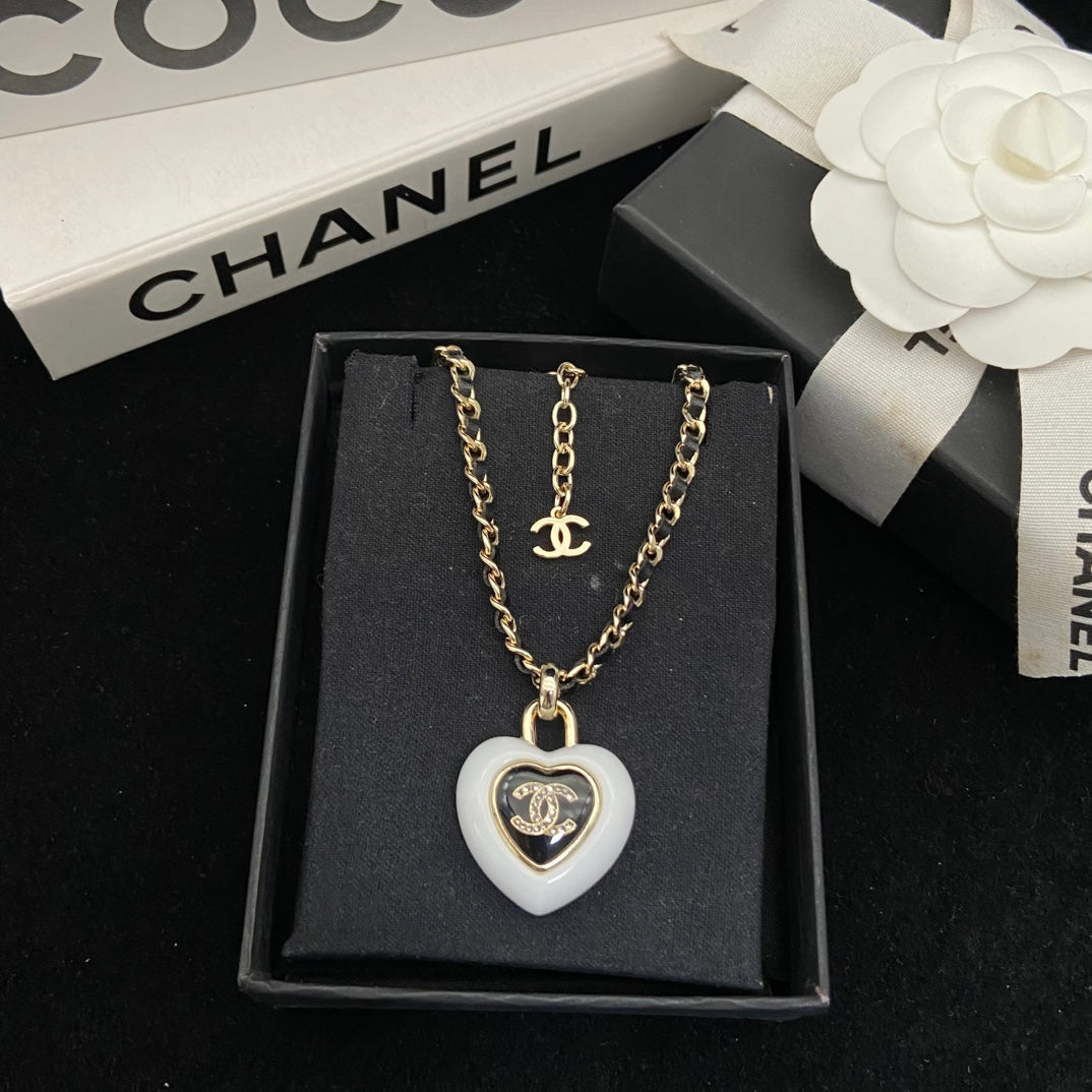 X1Q85C157X Popular Necklace.  Earrings