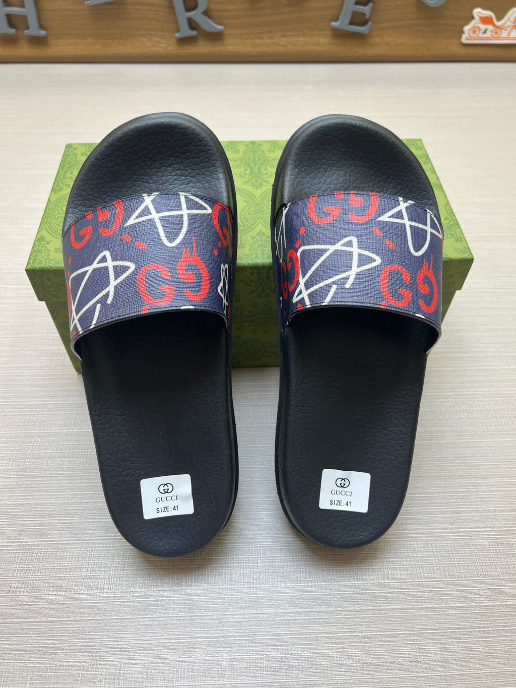 Z5X76B3 Popular slippers
